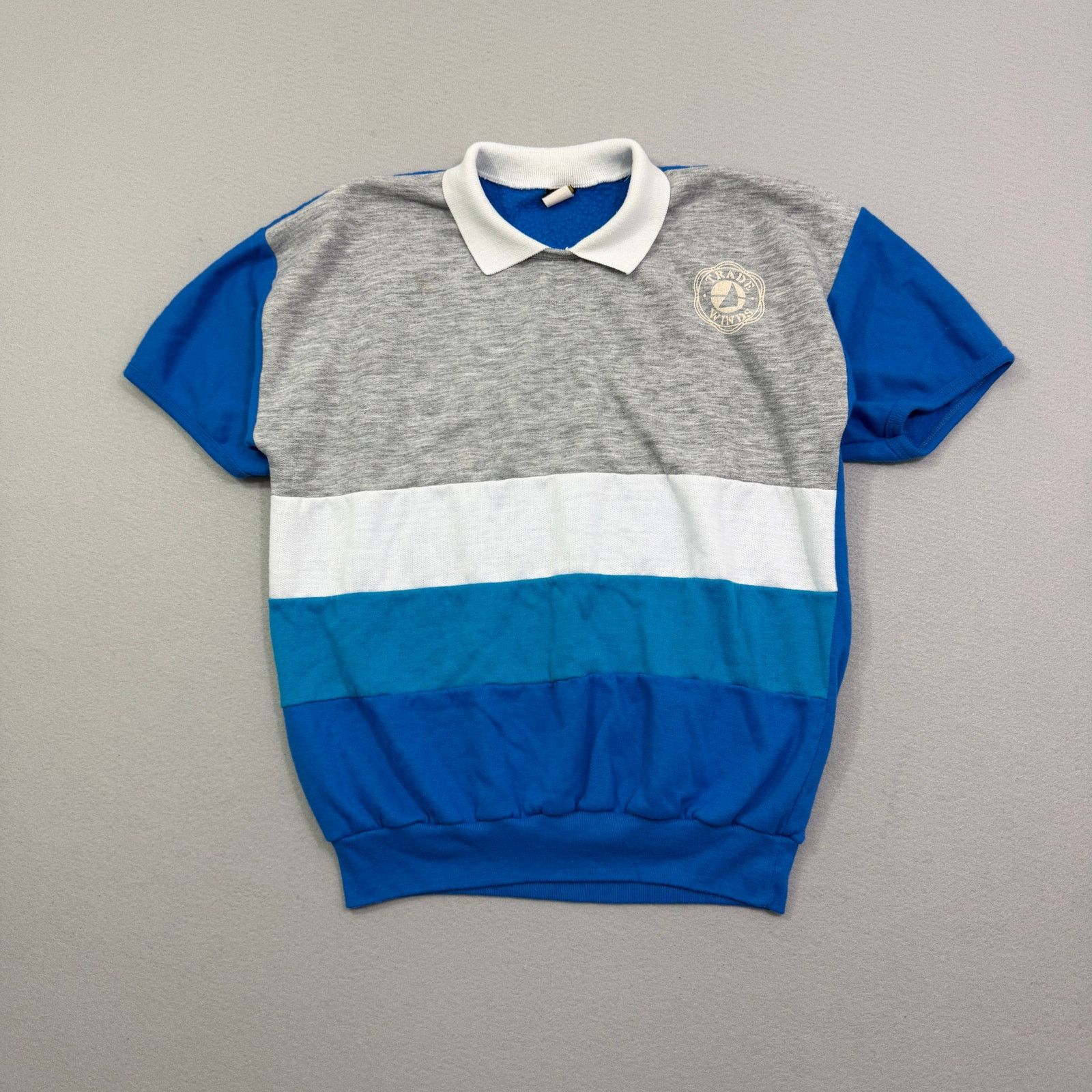 Vintage Vintage Trade Winds Short Sleeve Collared Sweatshirt XL Size US XL / EU 56 / 4 - 1 Thumbnail