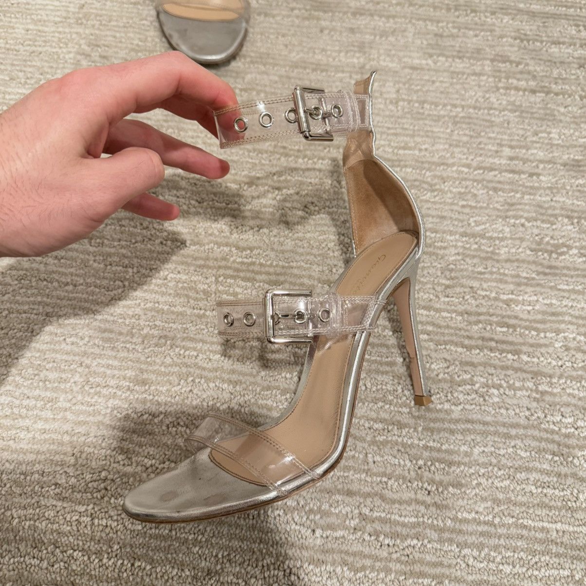 Gianvito Rossi Gianvito Rossi Gabby Plexi Sandals Clear PVC/Silver Leather Size US 7.5 / IT 37.5 - 4 Thumbnail