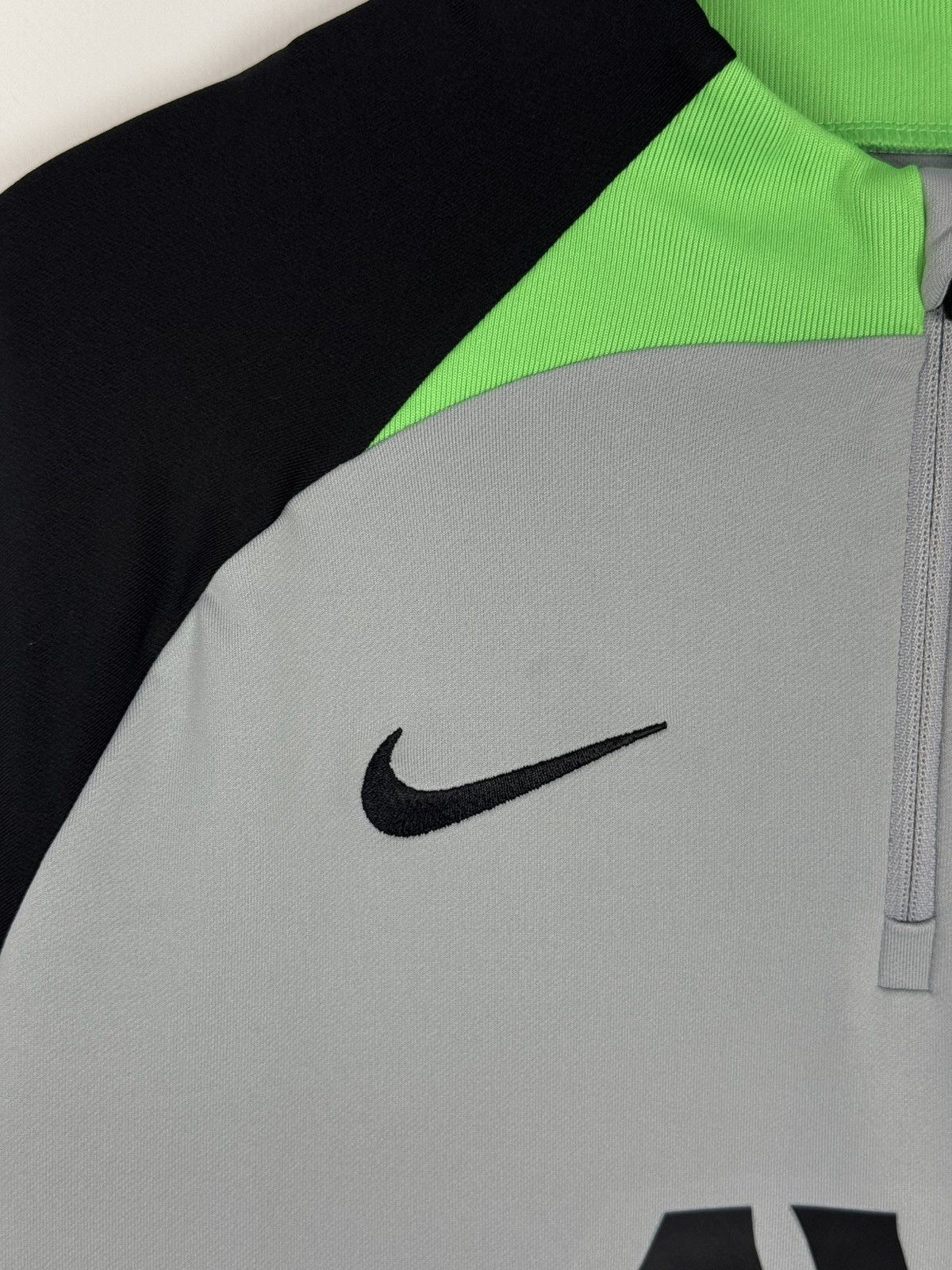 Nike 2023/24 Nike F.C. Liverpool Training L/S Top Size US S / EU 44-46 / 1 - 5 Thumbnail