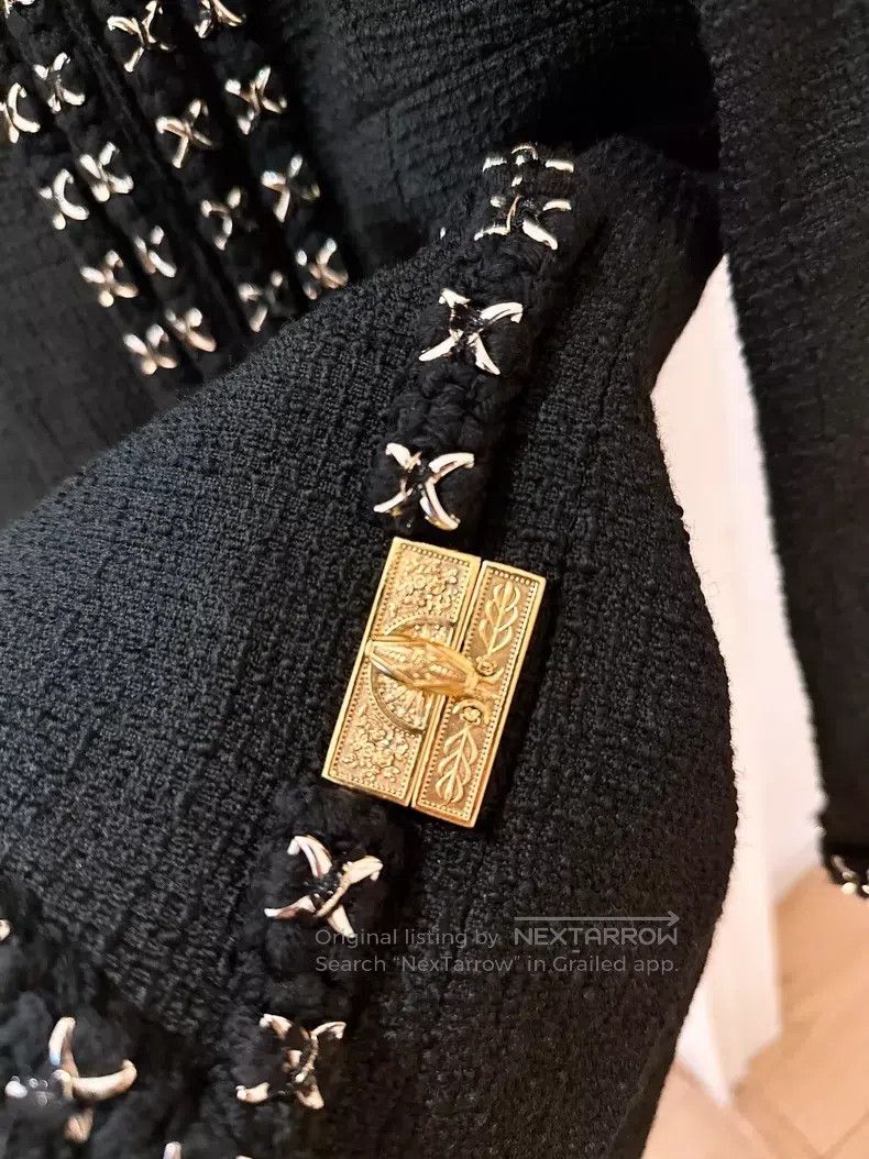 Chanel Chanel Metropolis black and gold jacket Size XS / US 0-2 / IT 36-38 - 6 Thumbnail