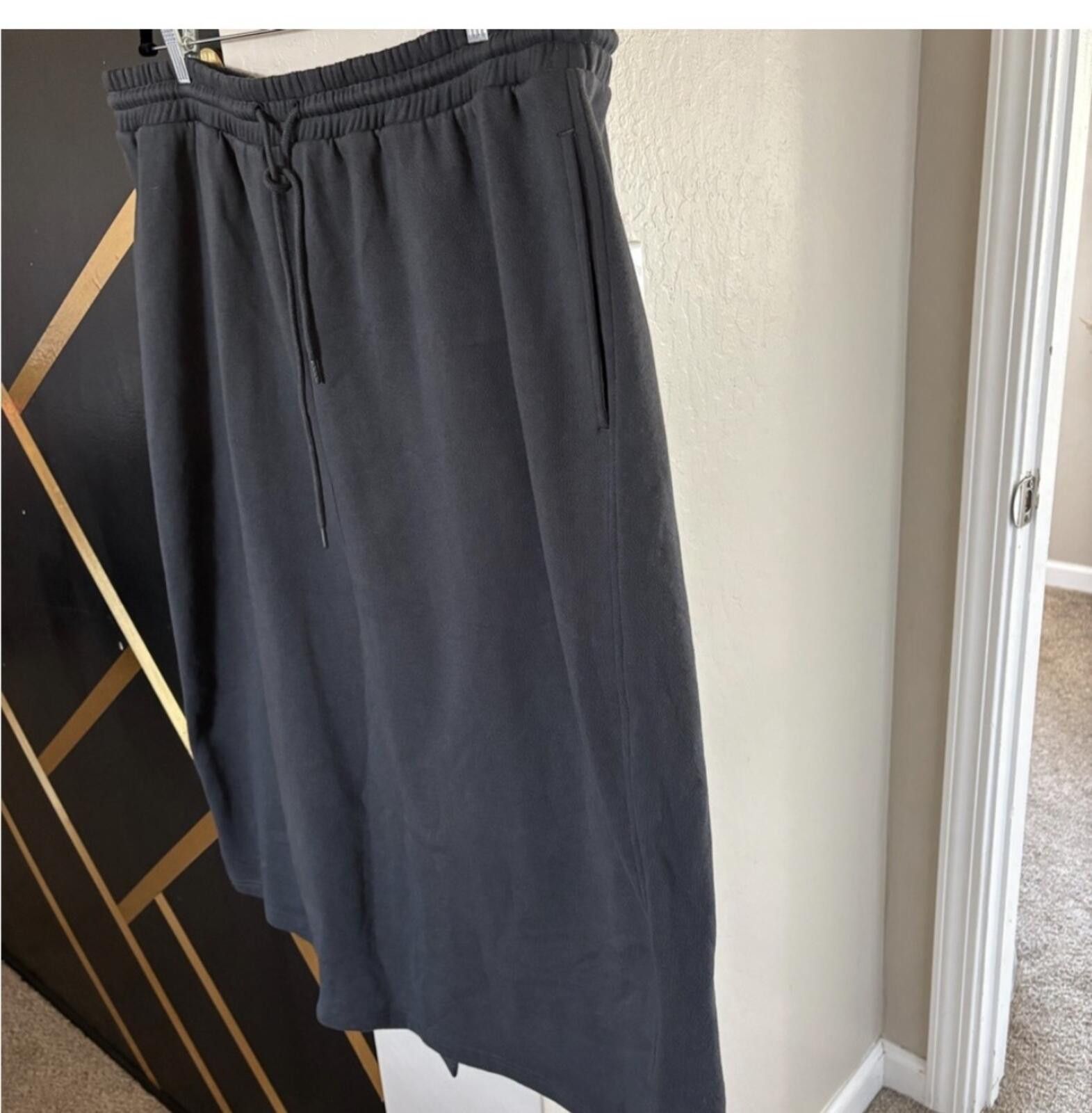 Old Navy (Old Navy) grey Women's Skirt Size 42" / US 20 - 3 Thumbnail
