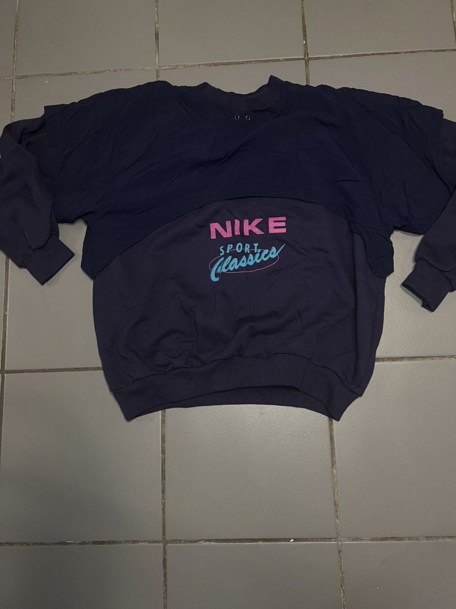 Nike Vintage Nike Rare Sweatshirt Size US L / EU 52-54 / 3 - 1 Thumbnail