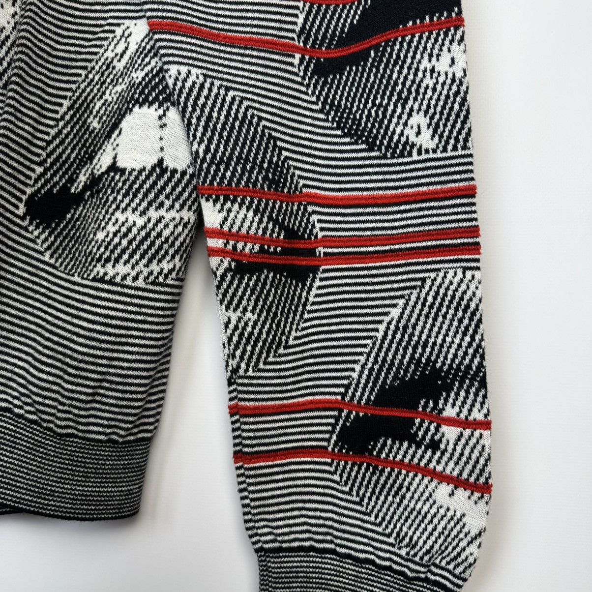 Carlo Colucci Carlo Colucci Limited Edition Sweater Lips Sz 52 Size US L / EU 52-54 / 3 - 22 Thumbnail