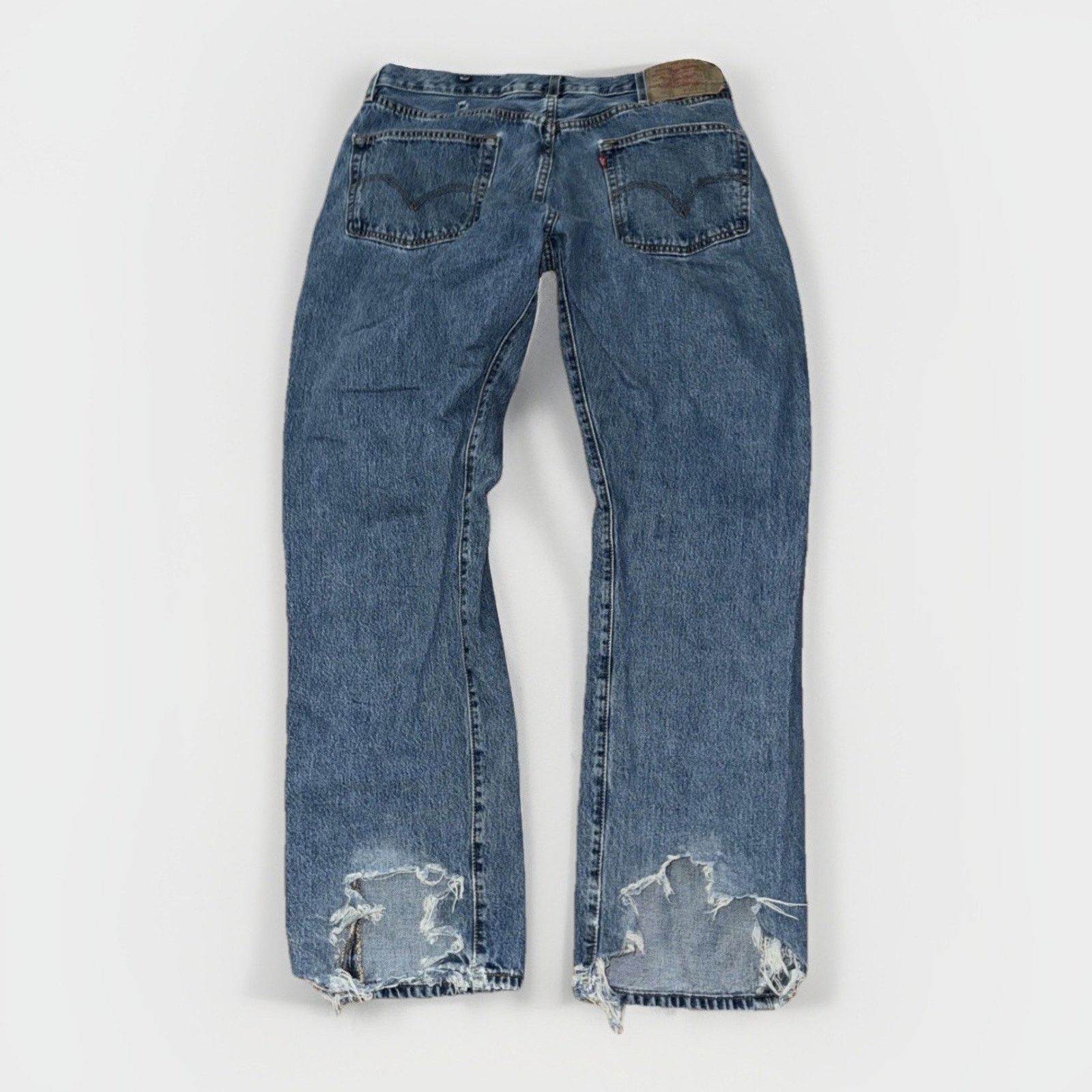 Levi's × Vintage Vintage Levi’s 501 Jeans Distressed Button Fly Straight Leg Size US 36 / EU 52 - 11 Thumbnail
