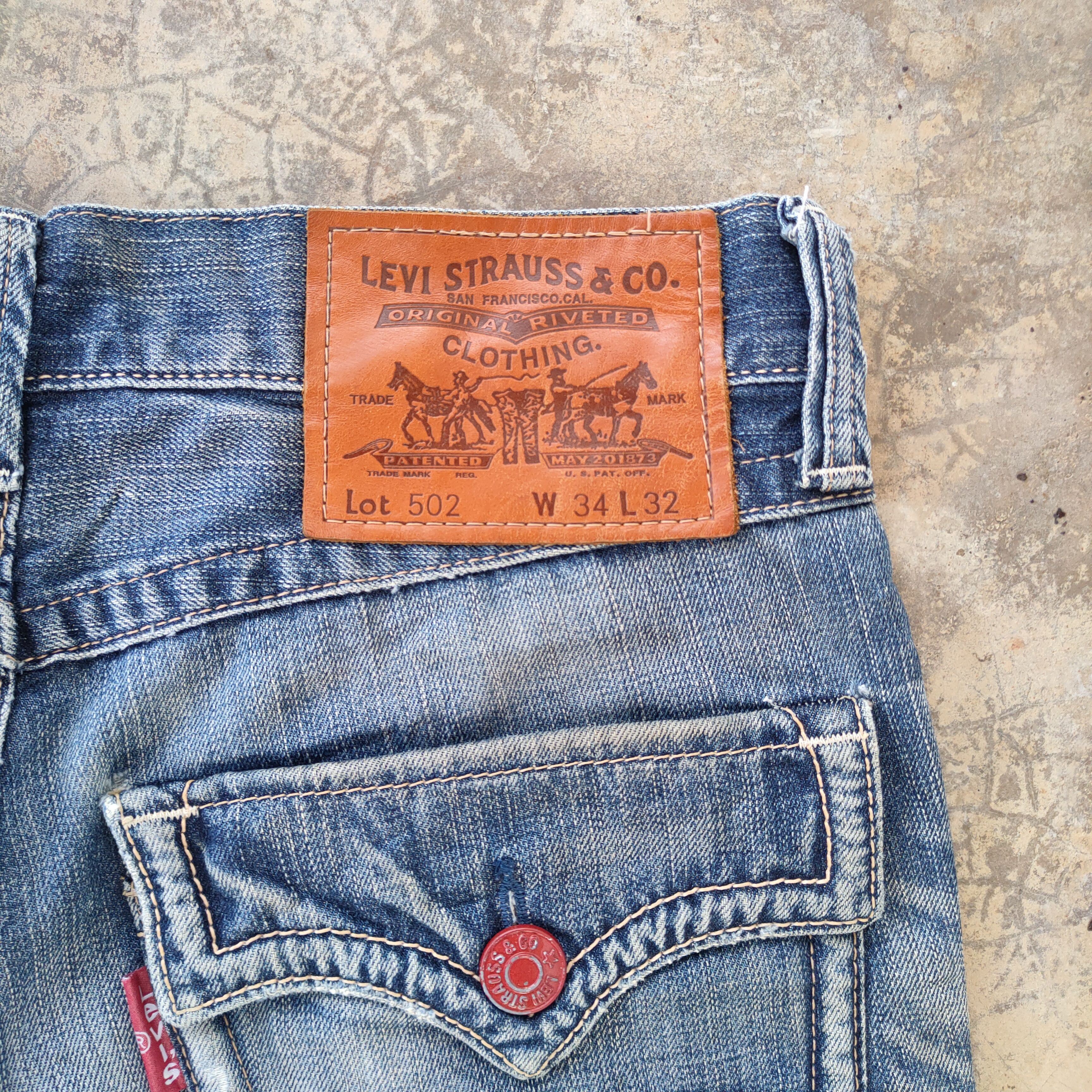 Jean W34 VINTAGE LEVI'S 502 FADED RIPPED JEANS DENIM PANTS Size US 34 / EU 50 - 12 Thumbnail
