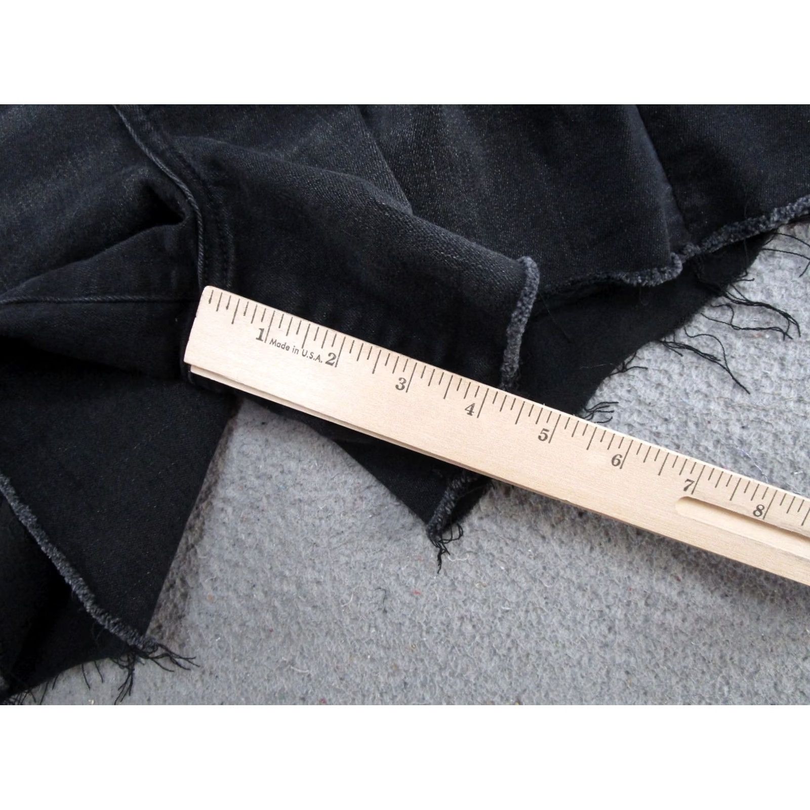 American Eagle Outfitters American Eagle Outfitters Shortie Shorts Button Fly Size 6 Denim Black High Rise 5-Pocket Stretch Womens Casual Summer Vintage No N/A Size 28" / US 6 / IT 42 - 7 Thumbnail