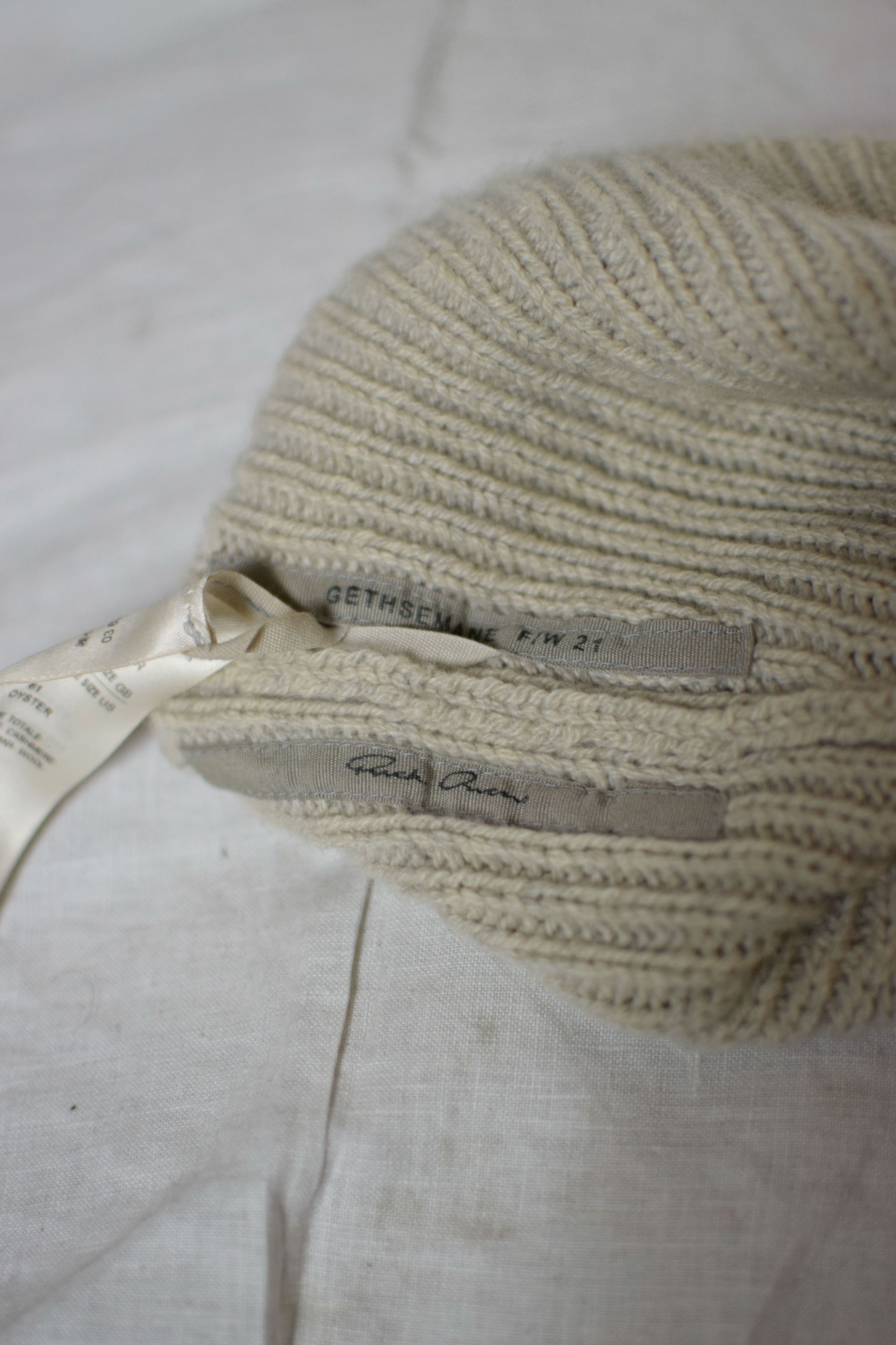 Rick Owens FINAL DROP - Rick Owens AW22 Oyster Beanie - RR02A5495-WSBR Size ONE SIZE - 5 Thumbnail