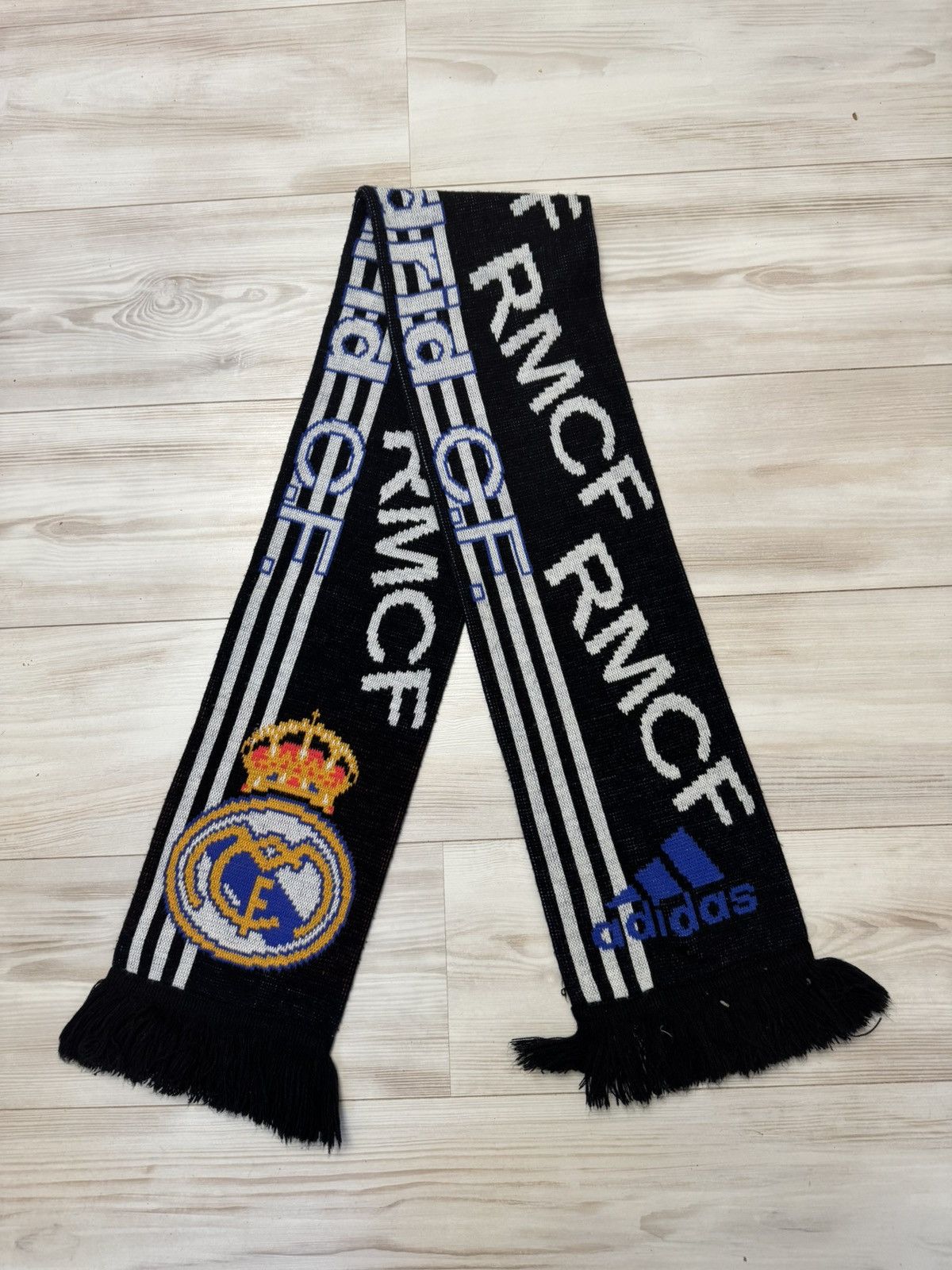 Adidas Real Madrid RMCF Adidas Fans Scarf Black Retro Size ONE SIZE - 8 Thumbnail