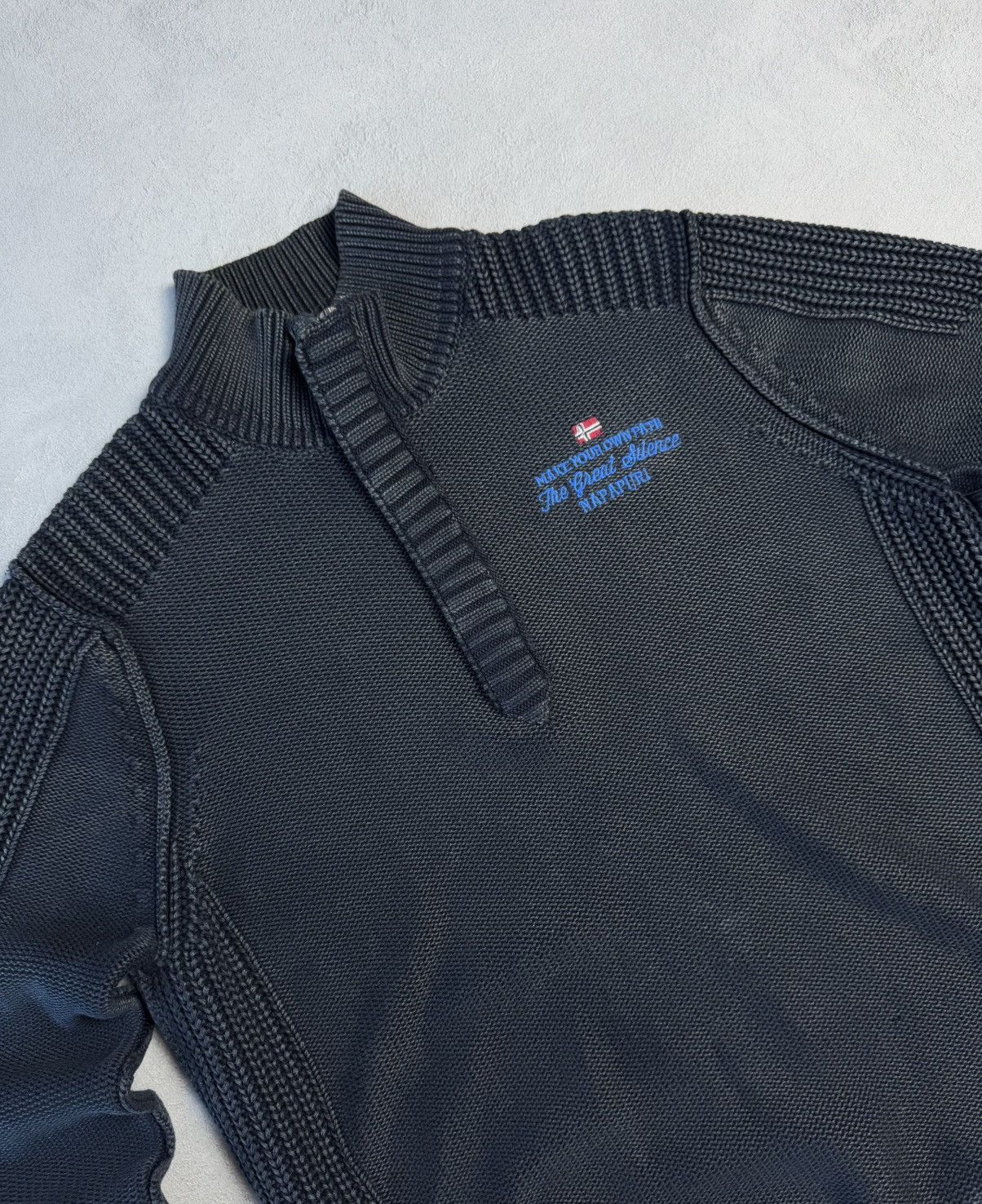 Napapijri Napapijri Geometric 1/4 Zip Knit Sweater Y2K Size US M / EU 48-50 / 2 - 3 Thumbnail