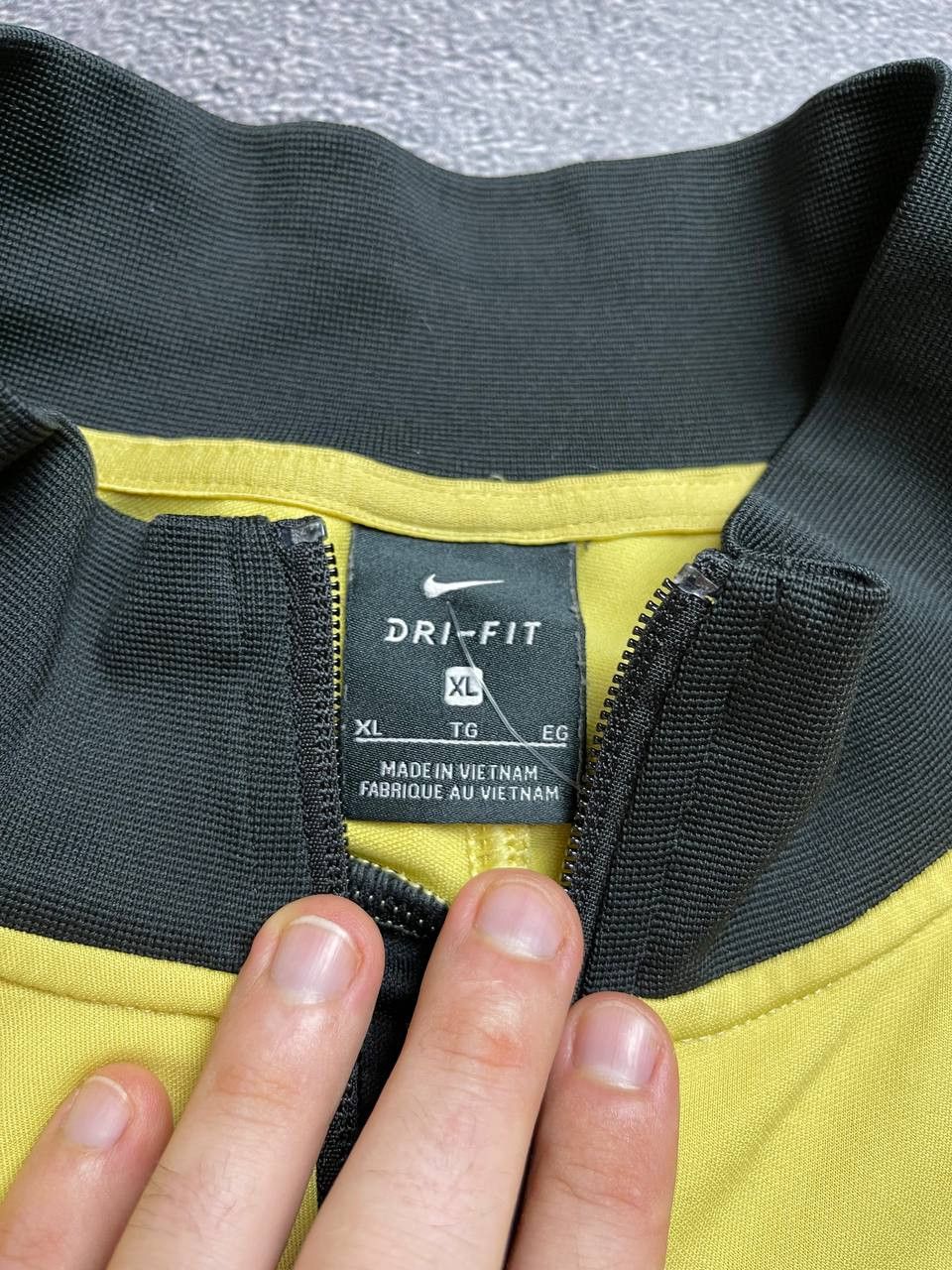 Nike vintage nike zip jacket size XL Size US XL / EU 56 / 4 - 3 Thumbnail