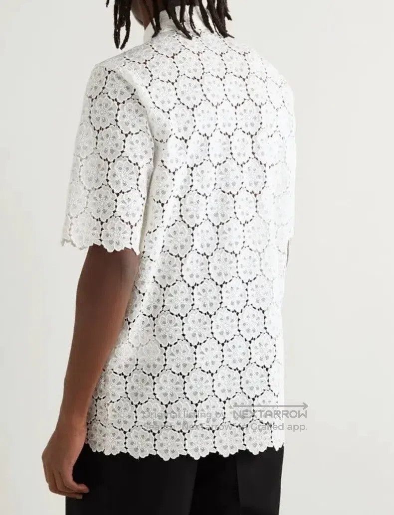 Valentino Valentino Short-sleeved heavy lace embroidered white short Size US M / EU 48-50 / 2 - 1 Thumbnail