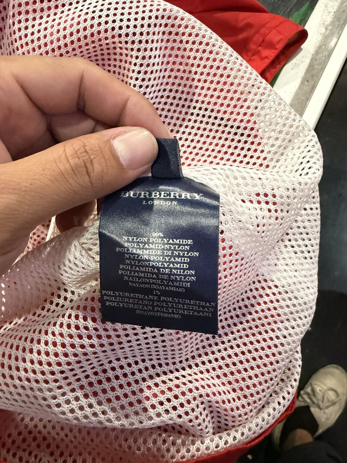 Burberry Burberry Hooded Vest Size US XL / EU 56 / 4 - 7 Thumbnail
