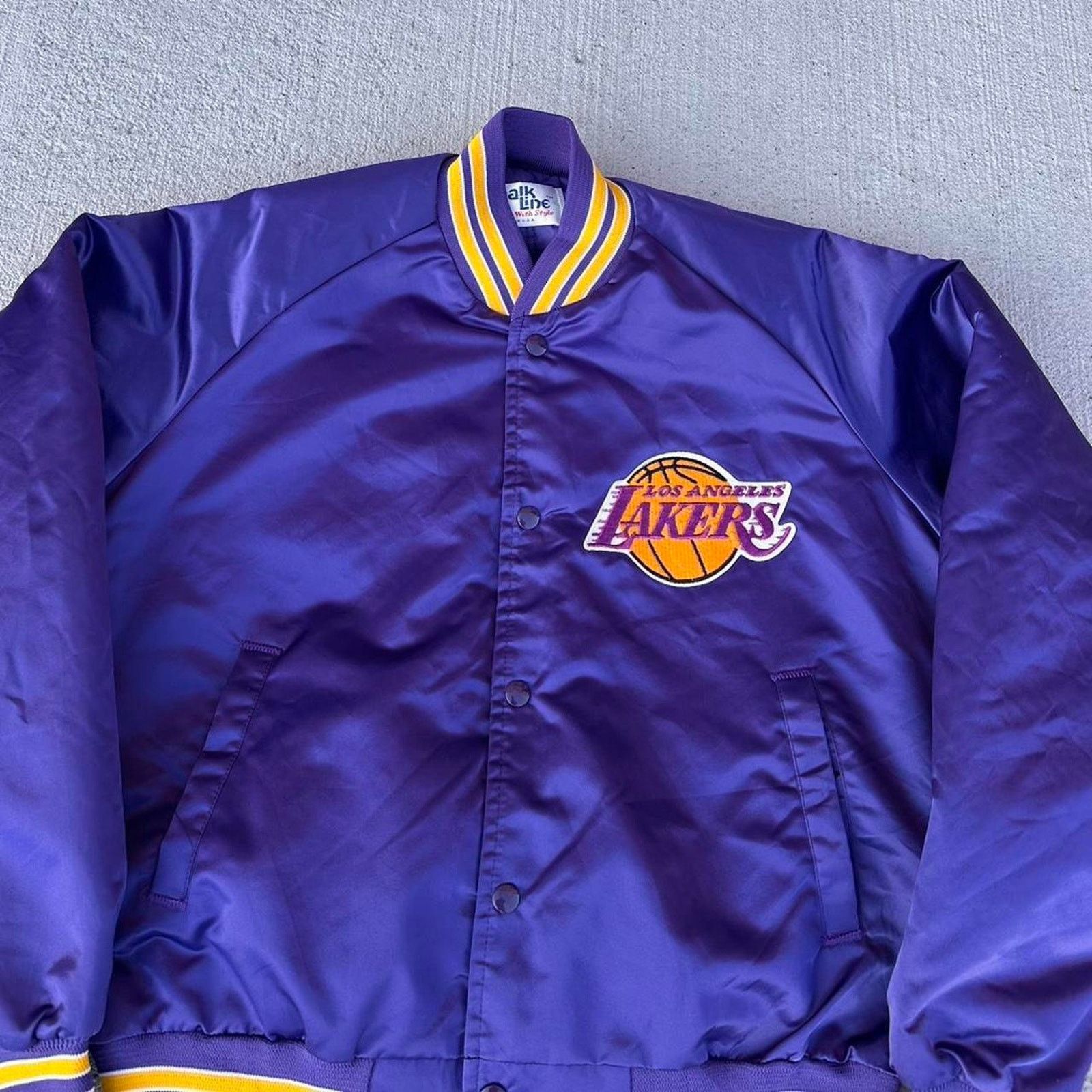 Chalk Line × Vintage Vintage Los Angeles Lakers Chalk Line Satin Jacket Size US M / EU 48-50 / 2 - 2 Thumbnail