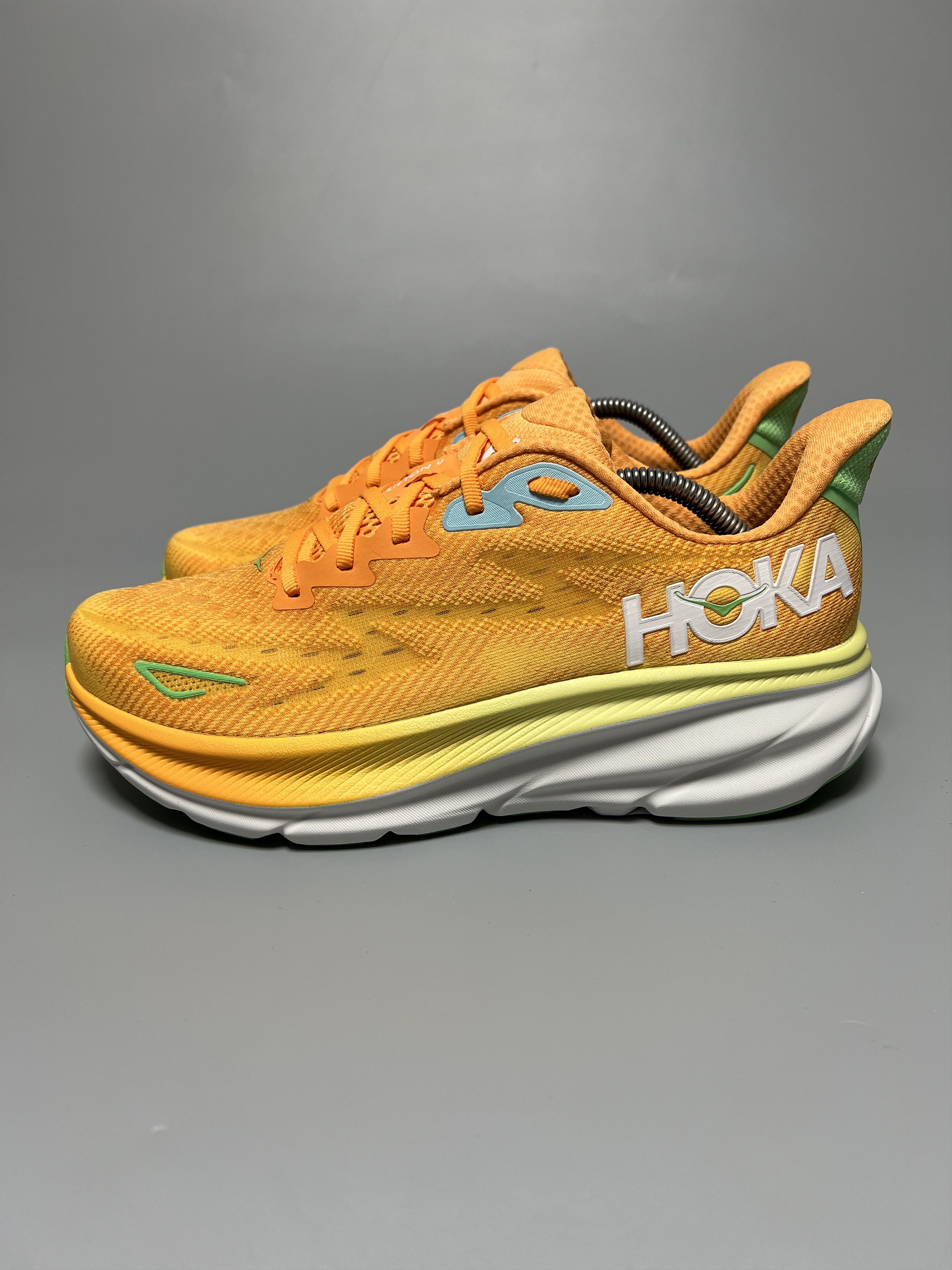Hoka 9D Hoka One One Clifton 9 Running Shoes Walking Gym Size US 9 / EU 42 - 1 Thumbnail