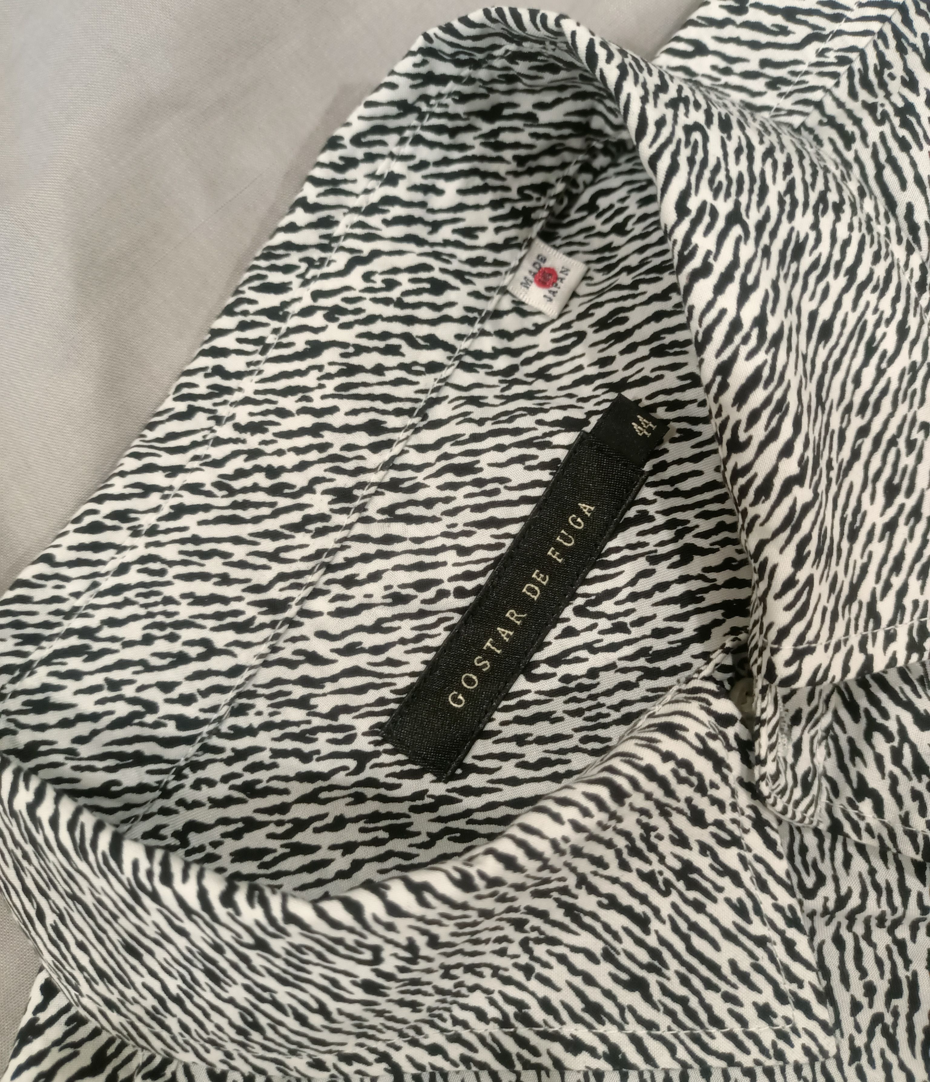 GOSTAR DE FUGA SS21 Gostar De Fuga Zebra print shirt Size US M / EU 48-50 / 2 - 4 Thumbnail