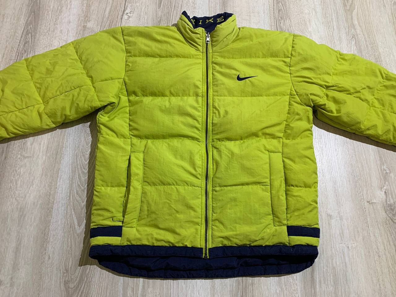 Vintage Mens vintage reversible puffer jacket Nike Size S Size US S / EU 44-46 / 1 - 2 Thumbnail