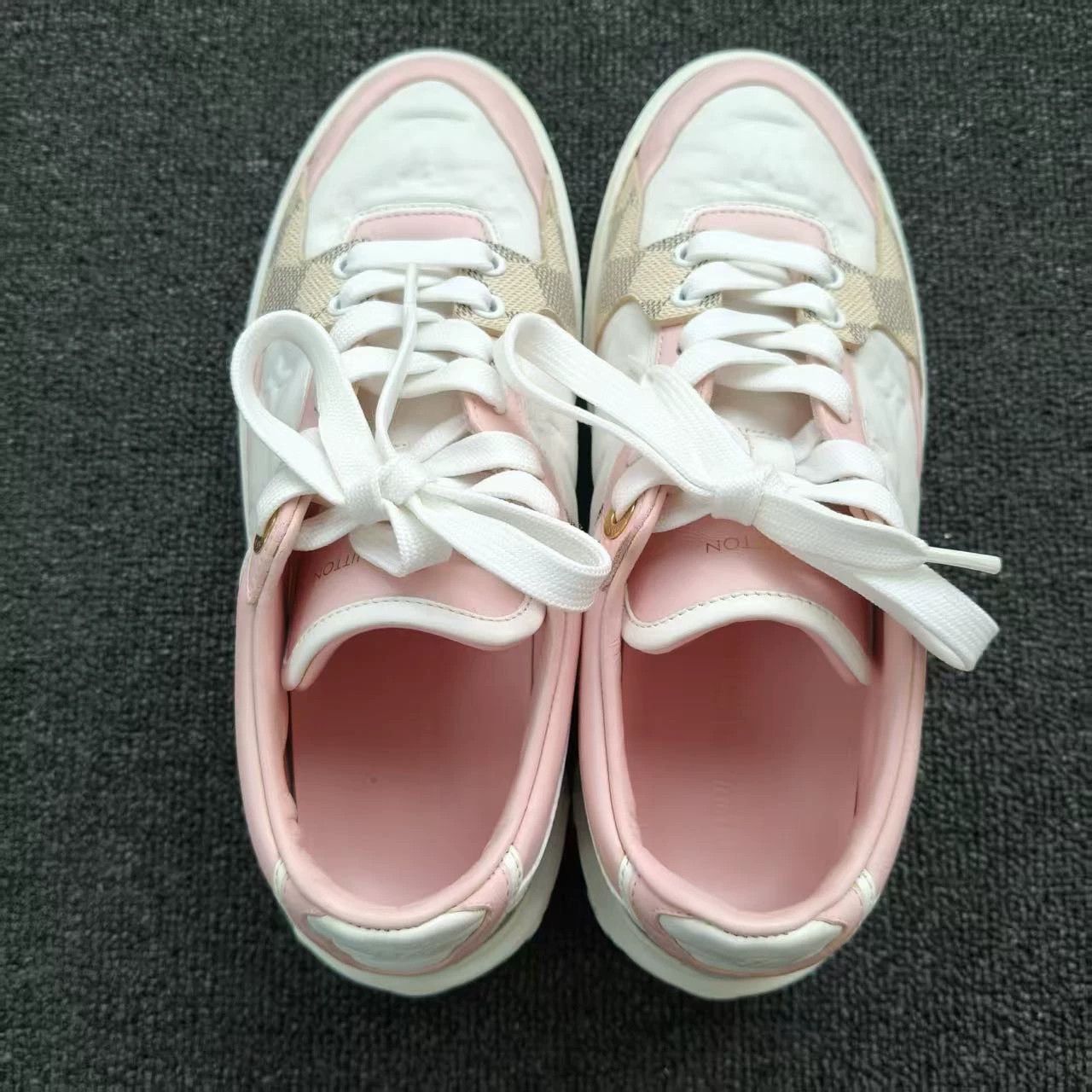 Louis Vuitton 95 New LV Pink & White Sneakers 37.5 Size US 7 / IT 37 - 3 Thumbnail