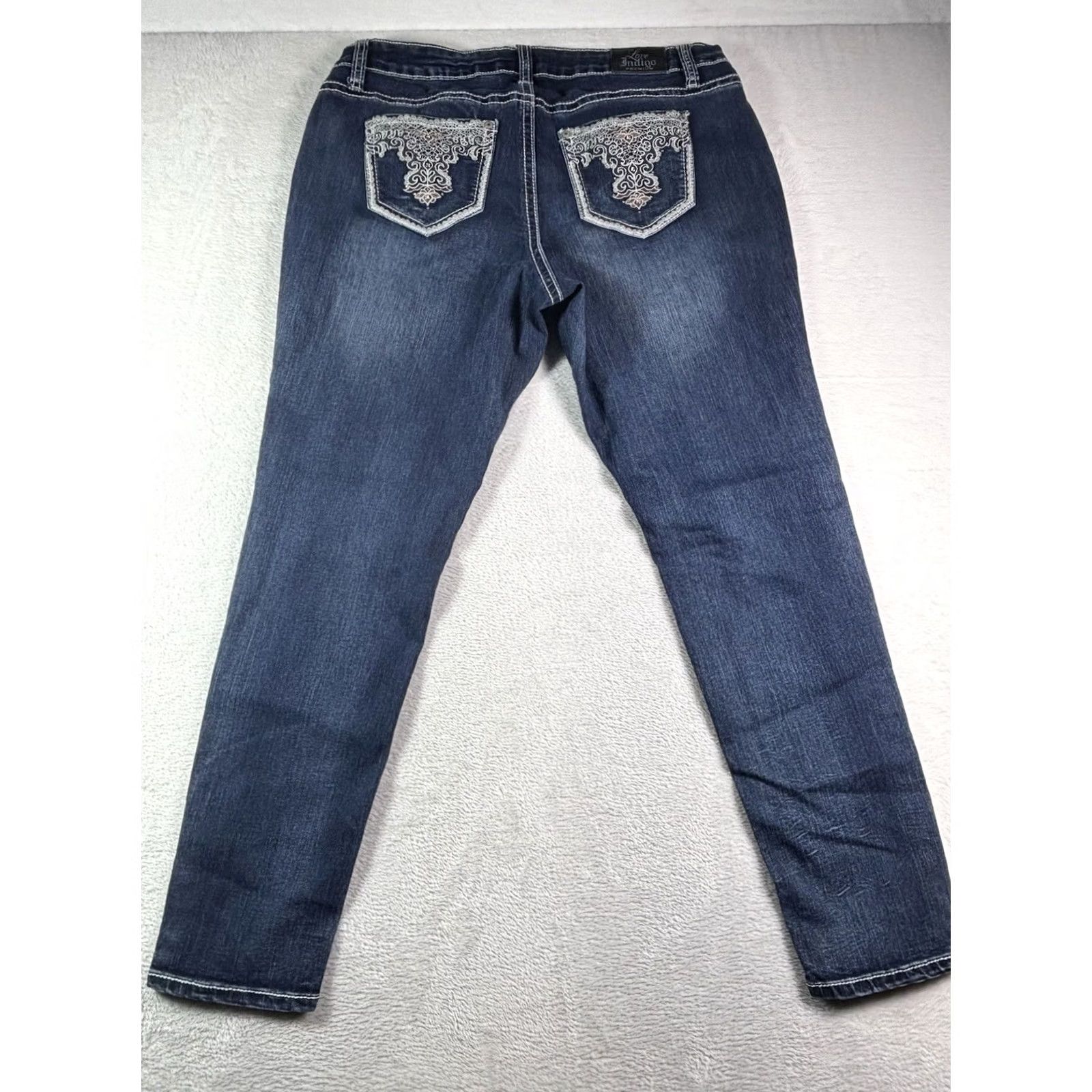 Vintage Love Indigo Premium Women's Jeans Dark Wash Embroidered Size 16W Cropped Slim Flying Denim Cotton Blend Regular Stretch Jeans Women Size 38" / US 16 / IT 52 - 2 Thumbnail