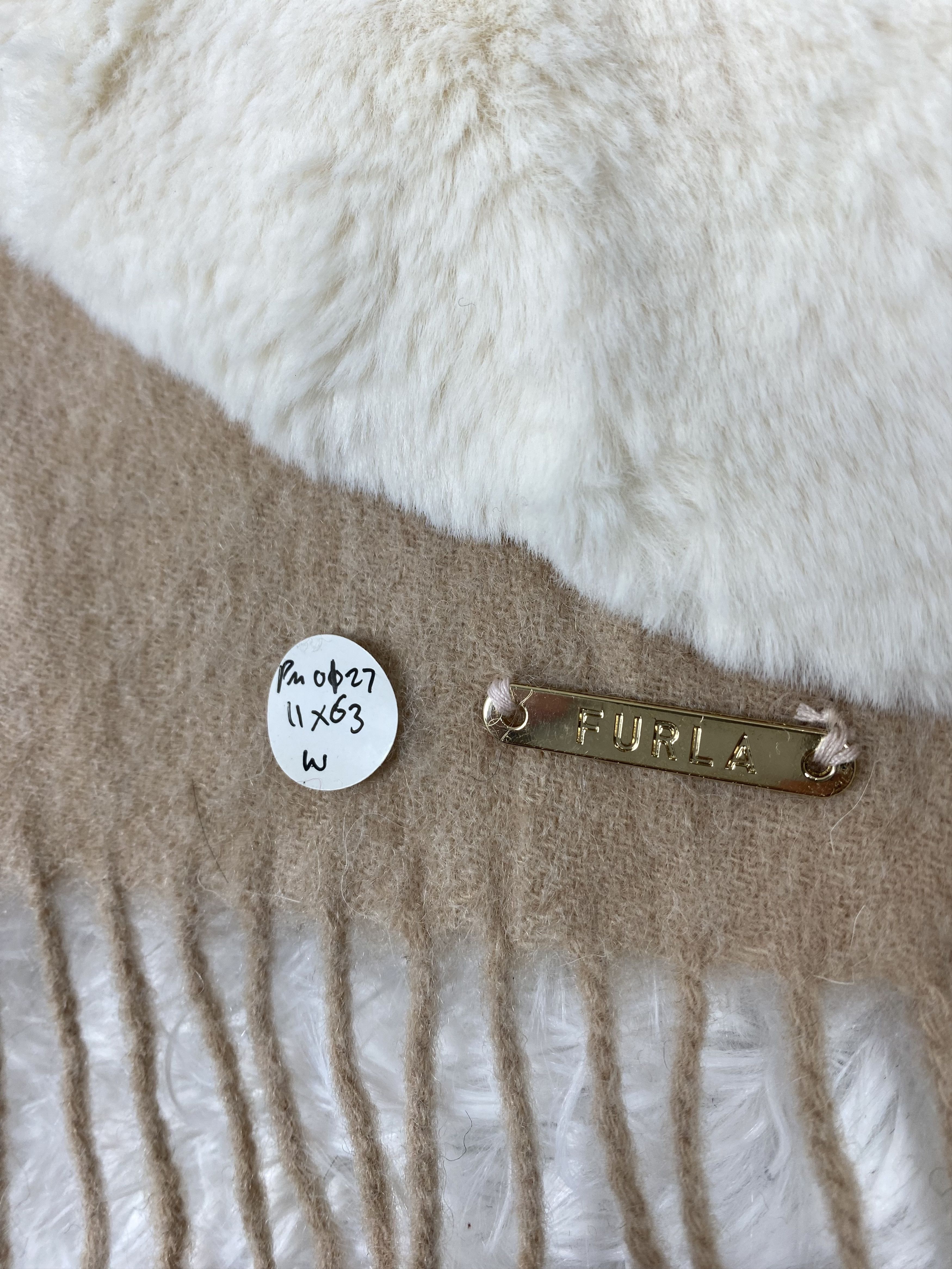Furla Vintage Furla Scarf / Muffler Neckwear PM0127 Size ONE SIZE - 3 Thumbnail