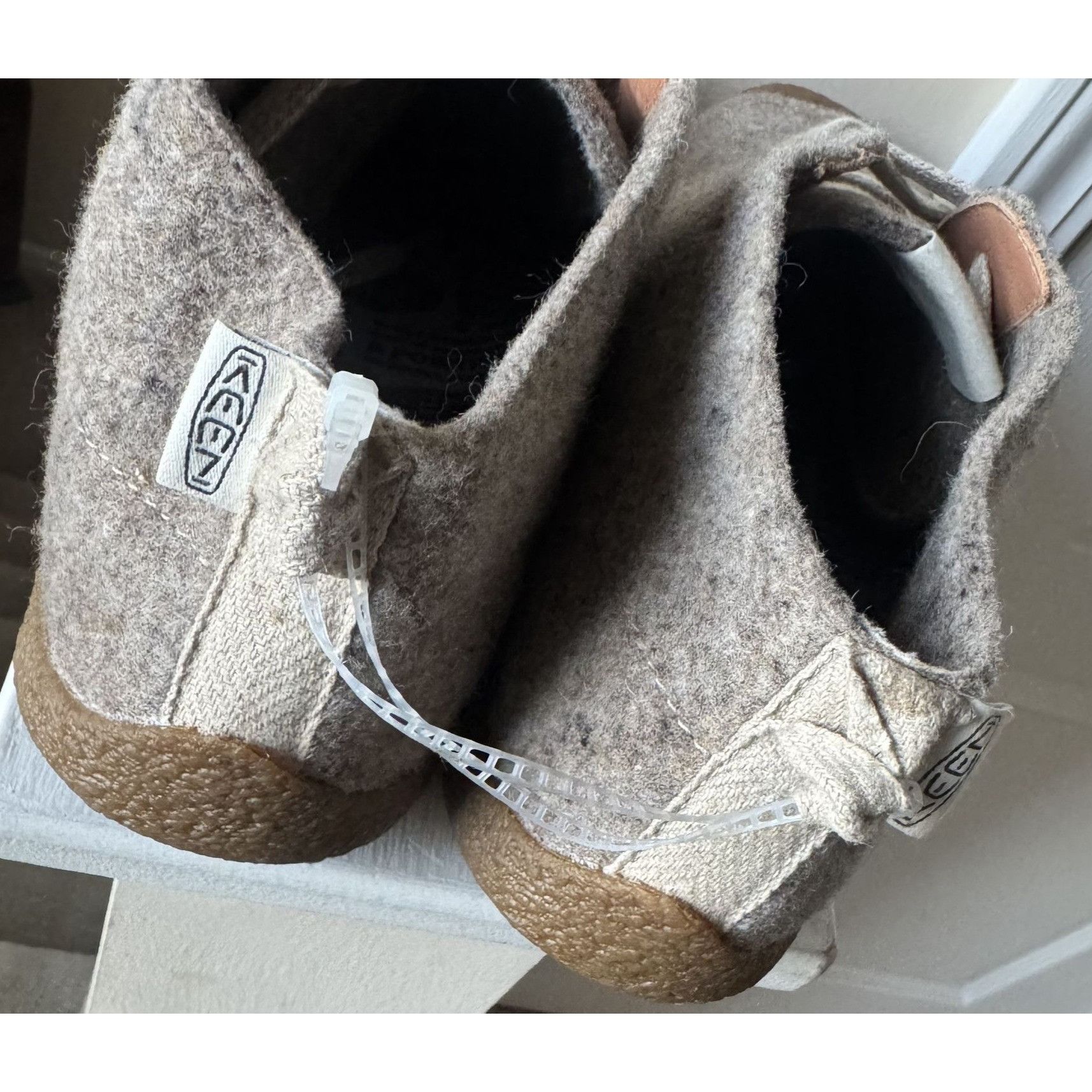 KEEN KEEN Mosey Chukka Hiking Boot Mens Size 11.5 Taupe Felt Birc Size US 11.5 / EU 44-45 - 5 Thumbnail