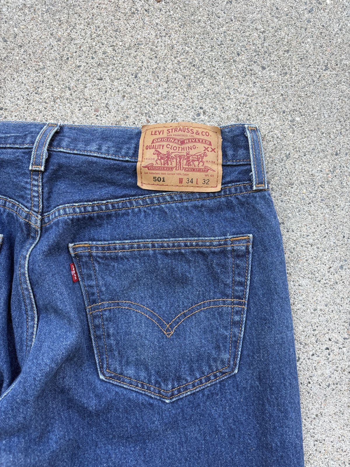 Levi's Vintage 2001 Med. Indigo Levi’s 501 Reg. Fit Jeans Sz. 34x32 Size US 34 / EU 50 - 3 Thumbnail