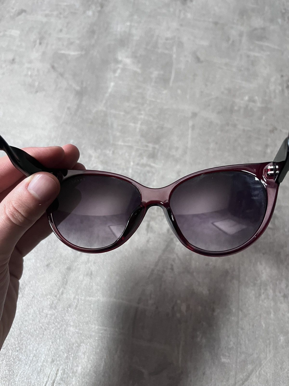 Chanel Chanel black red sunglasses twist women Size ONE SIZE - 6 Thumbnail