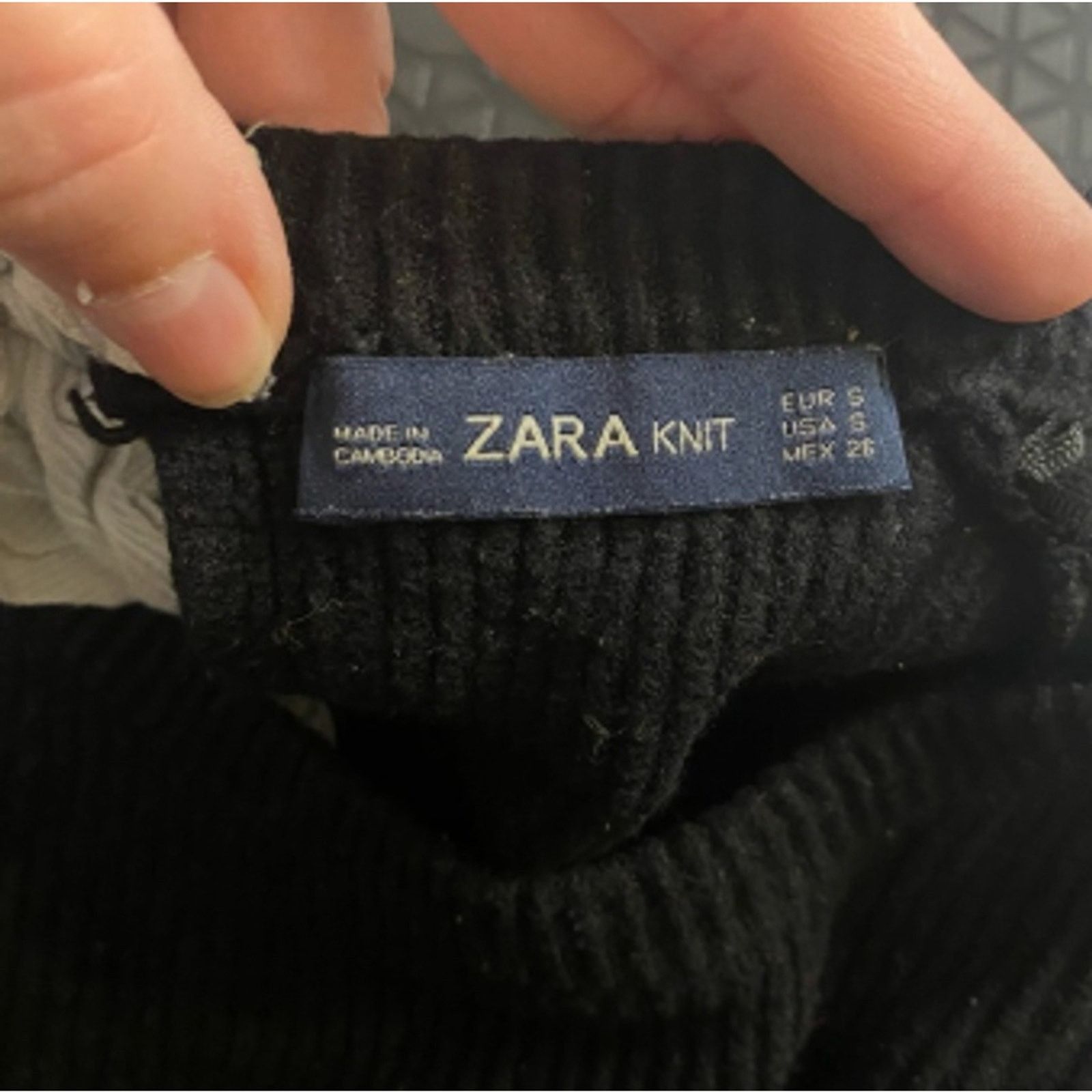Zara Minimalist Ribbed Knit Black Pullover Sweater Zara Knit S Size S / US 4 / IT 40 - 6 Thumbnail