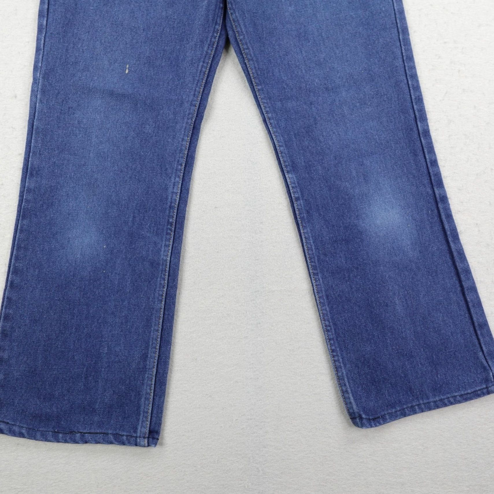 Levi's VINTAGE Levi's Jeans Mens 34x28 Bootcut Blue Denim Orange Tab 20516 0914 Faded 70s 80s Shirt/N/A? Size US 34 / EU 50 - 5 Thumbnail