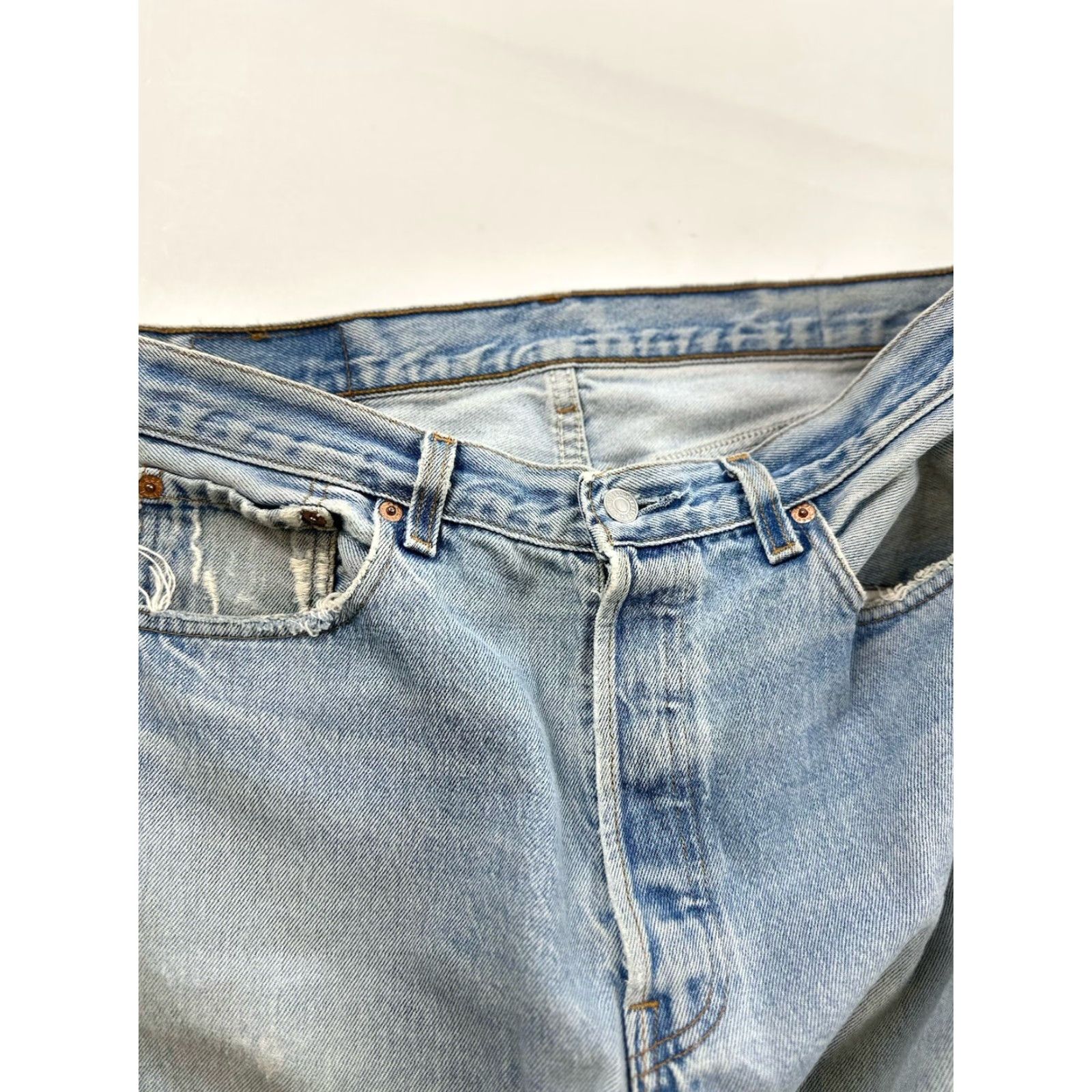 Levi's VINTAGE Levi’s 501 Jeans Mens 33x26 Distressed USA Blue Straight Classic 501 Model Men Jeans Size US 33 - 6 Thumbnail