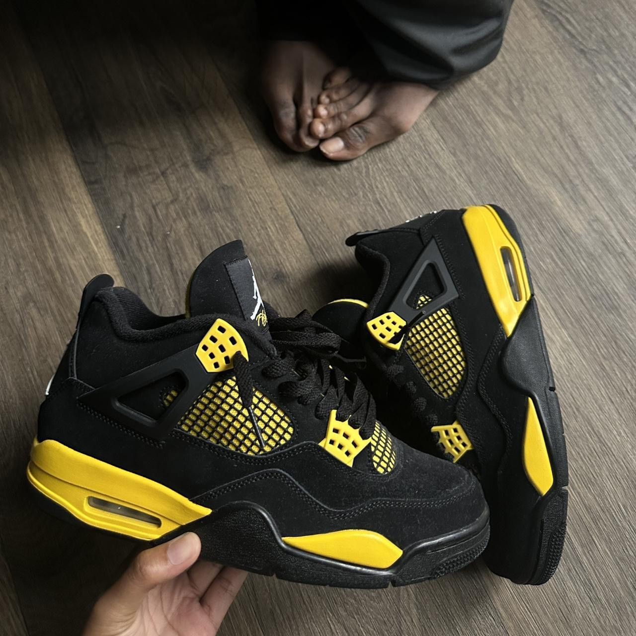 Jordan Brand Jordan 4 Thunders Size US 8.5 / EU 41-42 - 4 Thumbnail
