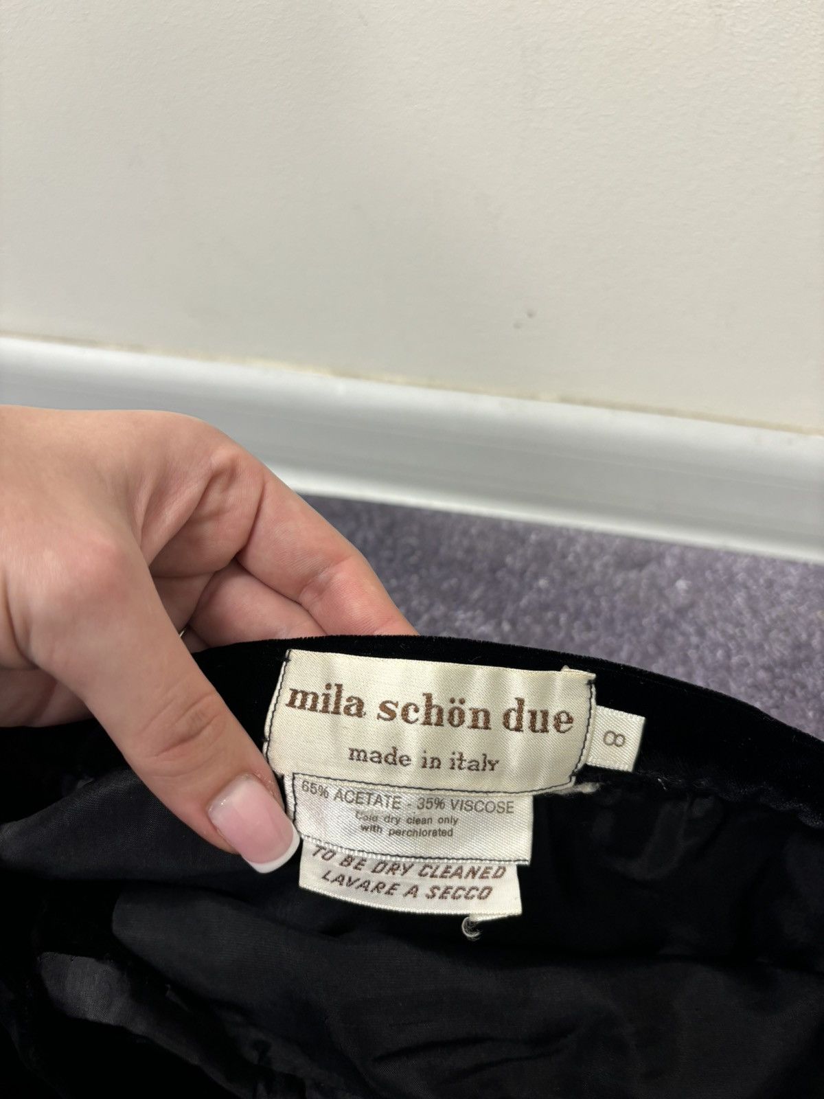 Mila Schon Vintage Mila Schon Due Women’s Rare Velvet Black Midi Skirt Size 30" / US 8 / IT 44 - 12 Thumbnail