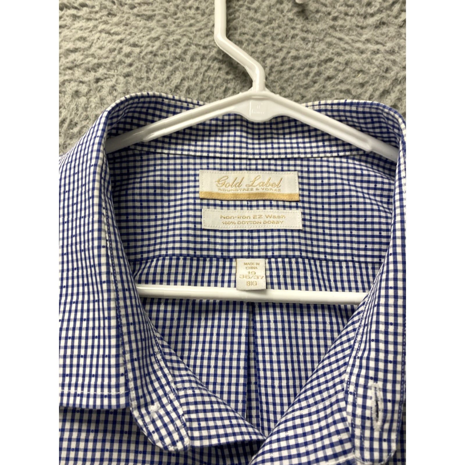 Roundtree & Yorke VINTAGE Roundtree & Yorke Gold Label Dress Shirt Mens Big & Tall 18 Blue White Check Cotton Button-Down Size US XXL / EU 58 / 5 - 4 Thumbnail