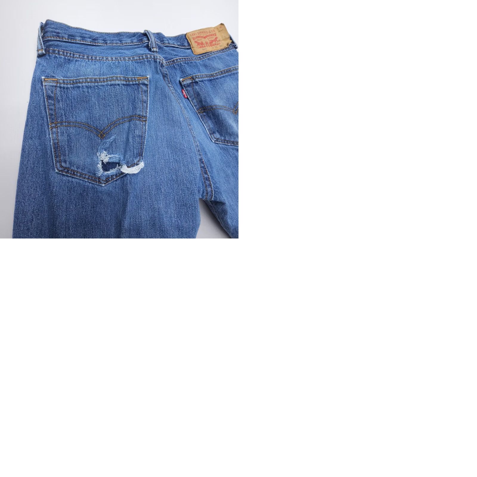 Levi's Levi's 501 Jeans Mens 34 Regular Blue 100% Cotton Rigid Denim Button Fly Distressed Pockets Vintage: No Size US 34 / EU 50 - 9 Thumbnail