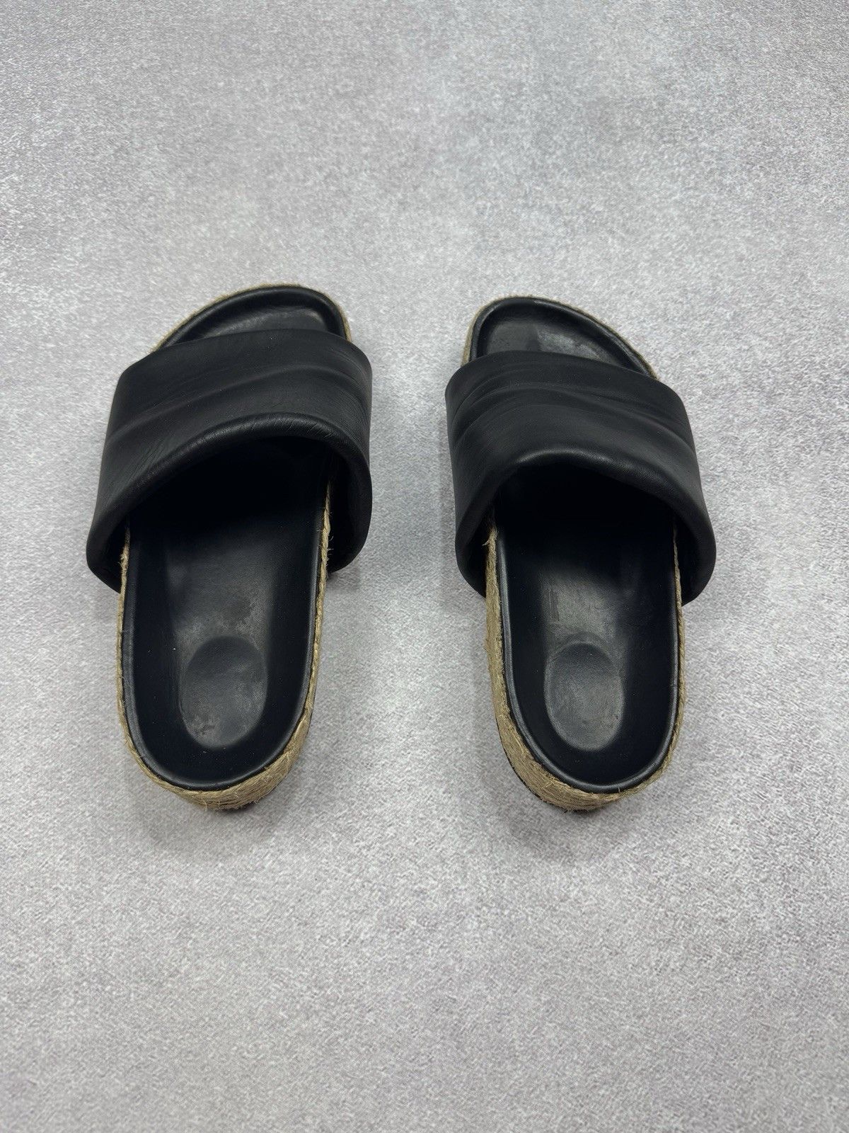 Celine Celine Black Leather Flat Sandals Espadrille Slides Woman Size US 7.5 / IT 37.5 - 7 Thumbnail