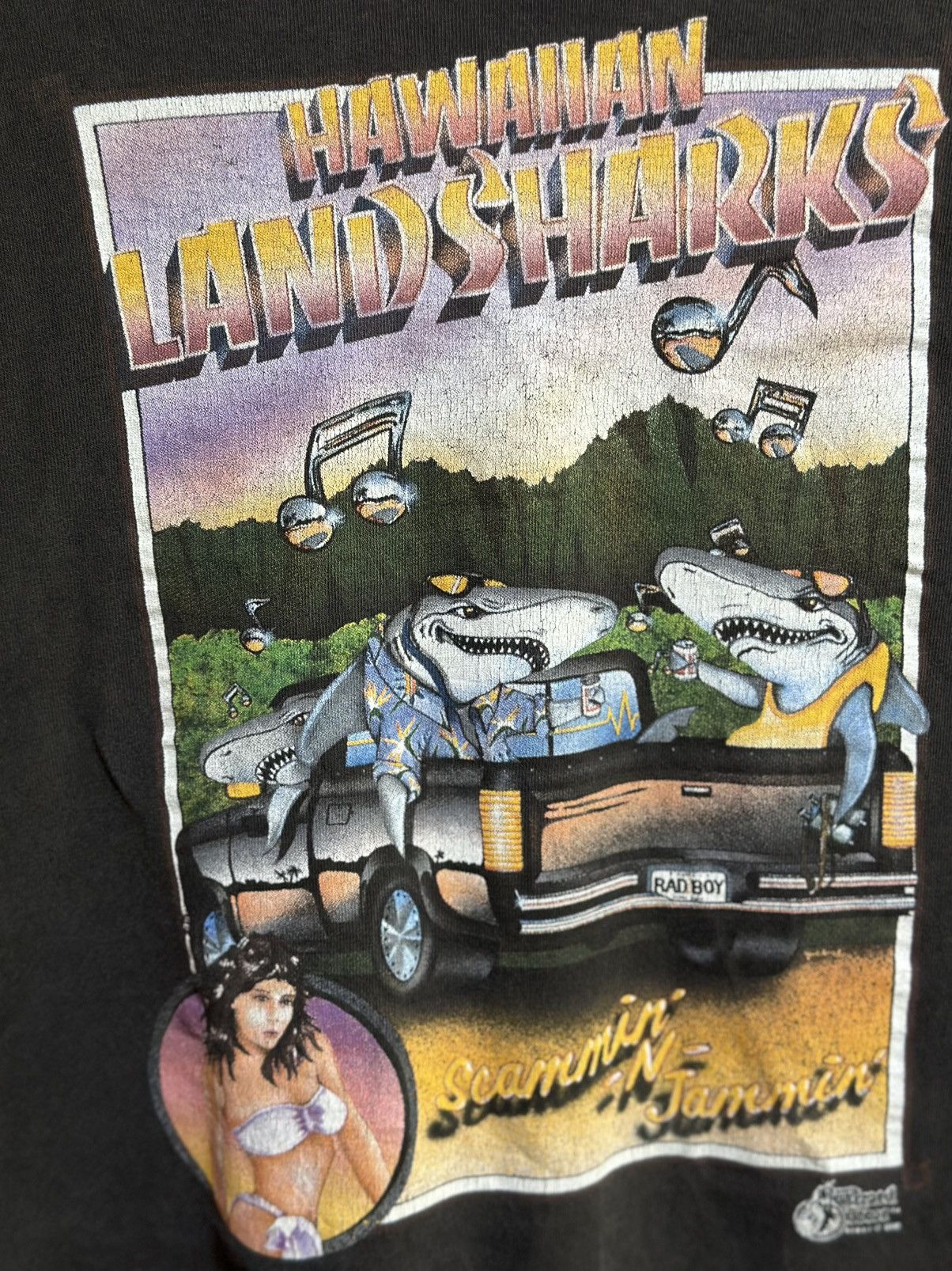 Vintage Vintage 90s Hawaiian Land Sharks Sun Faded Tee Size US L / EU 52-54 / 3 - 2 Thumbnail