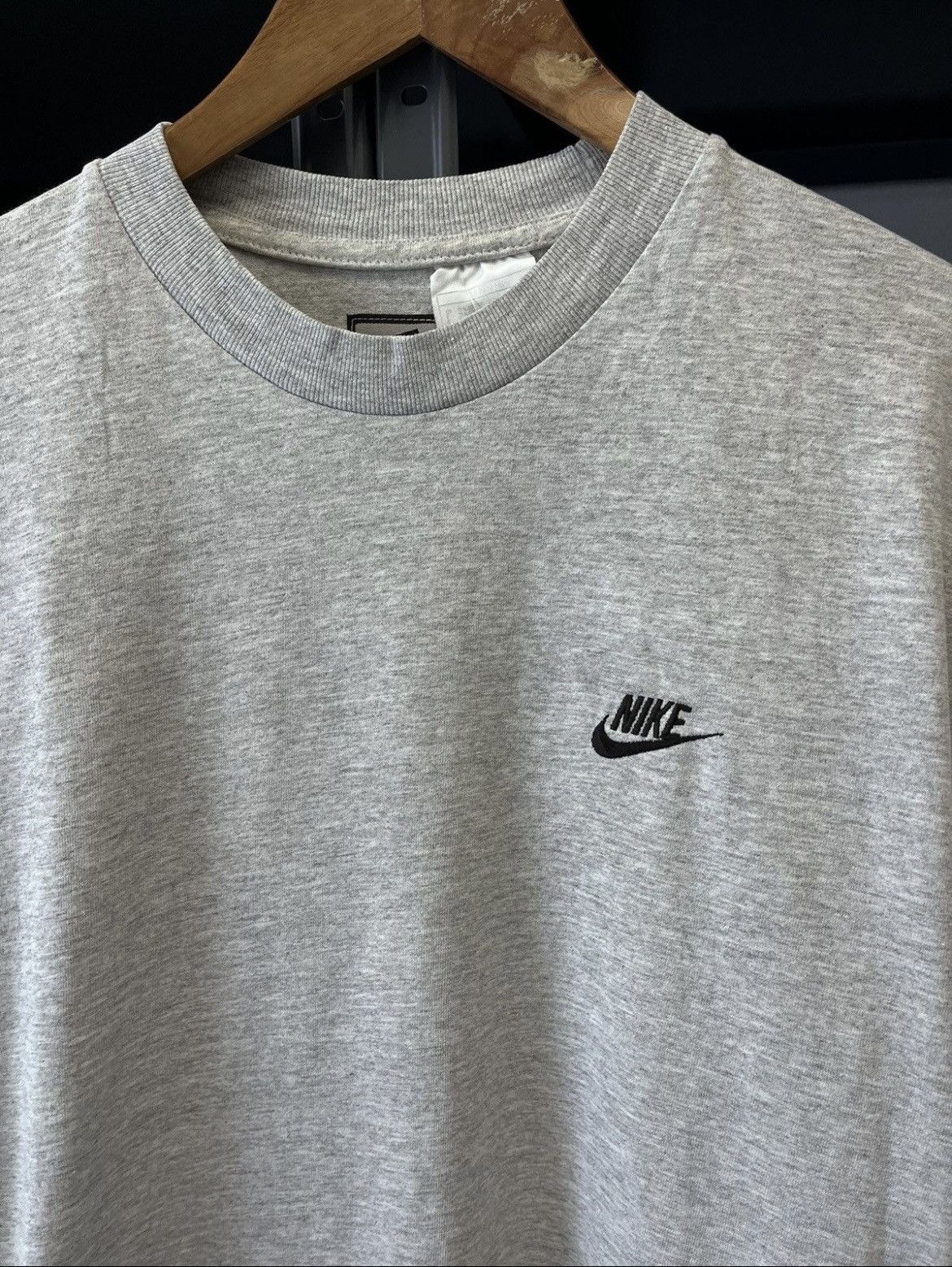 Nike Vintage Nike Logo T-shirt Size US L / EU 52-54 / 3 - 2 Thumbnail