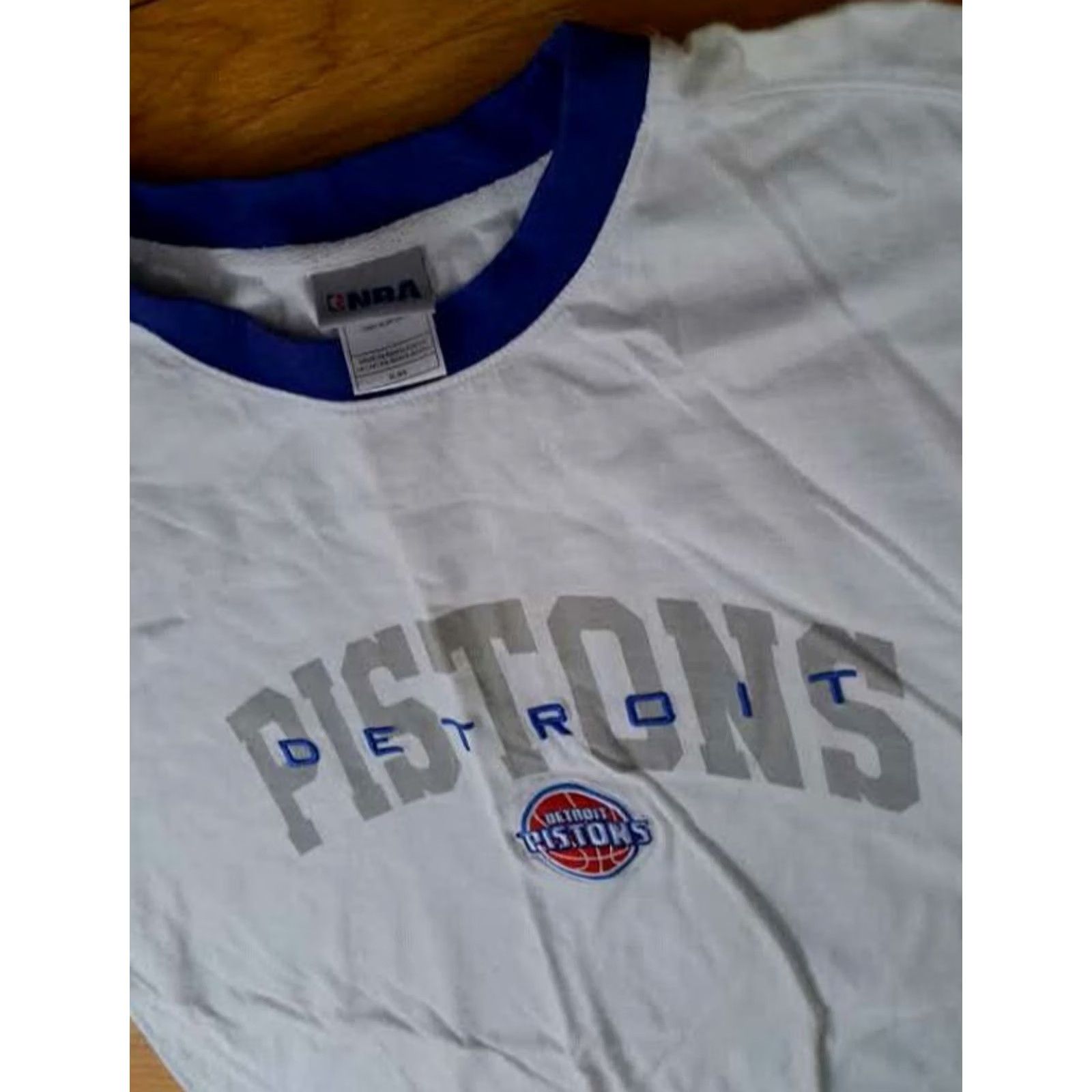 NBA VINTAGE Detroit Pistons Basketball NBA XL Embroidered Ringer T-Shirt Size US XL / EU 56 / 4 - 2 Thumbnail