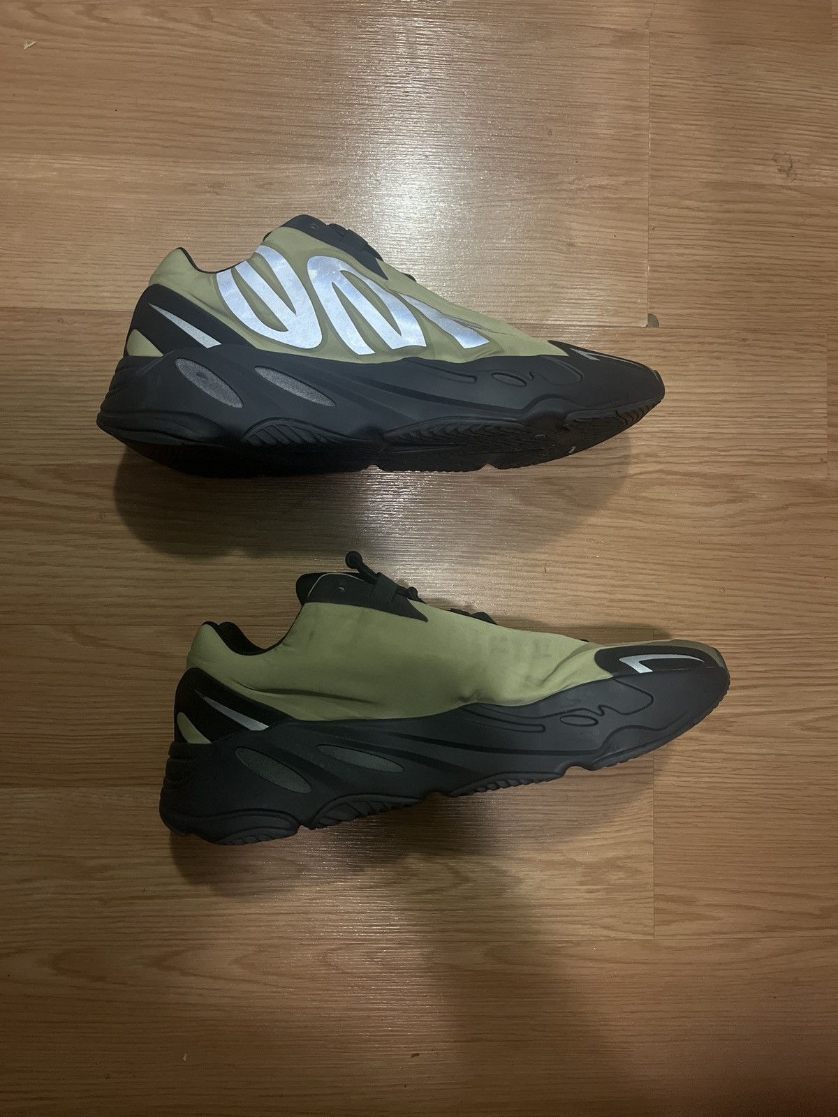 Yeezy Yeezy 700 MVVN Size US 12 / EU 45 - 6 Thumbnail
