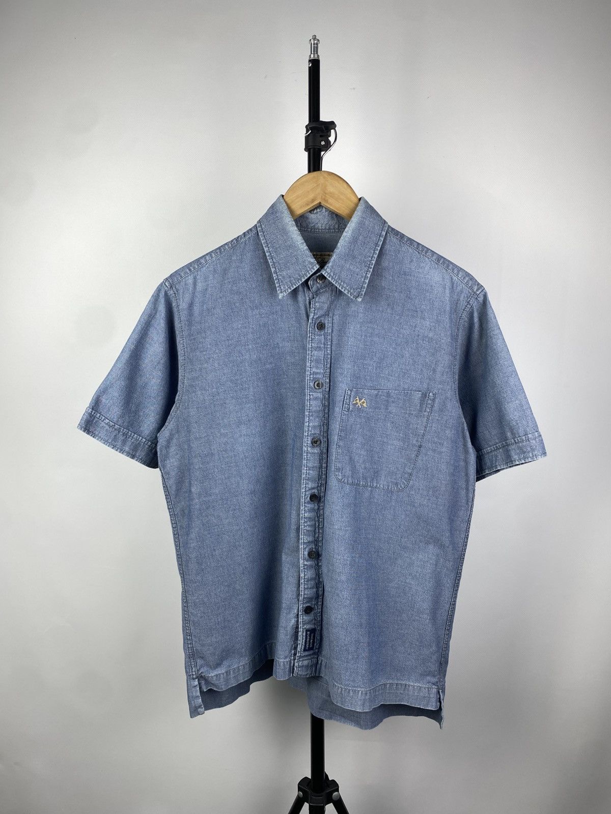Burberry RARE Thomas Burberry Vintage Denim Shirt short sleeve 90s Size US L / EU 52-54 / 3 - 1 Thumbnail