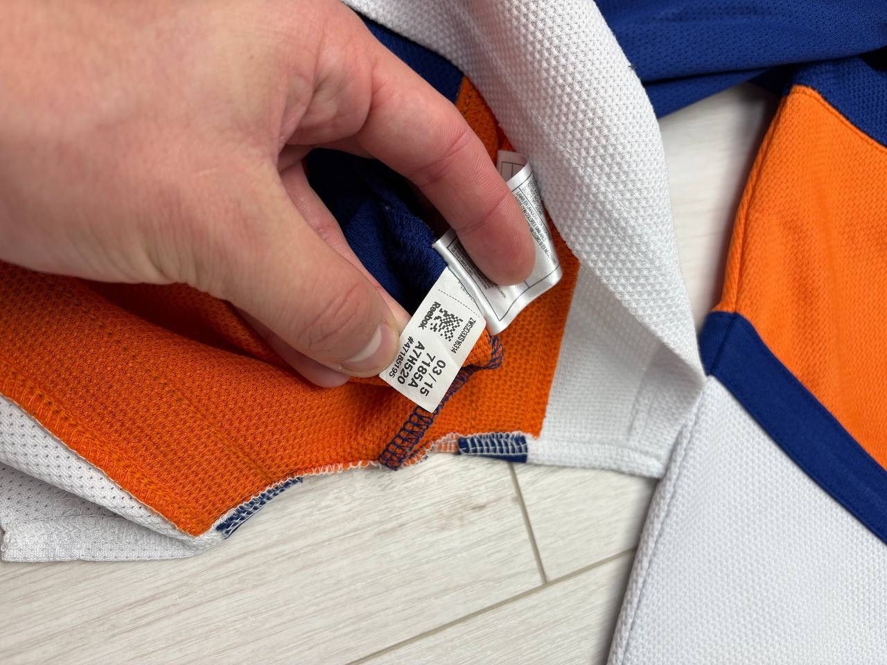 NHL Vintage 2000s New York Islanders NHL Embroidered Jersey Rare Size US XL / EU 56 / 4 - 12 Thumbnail