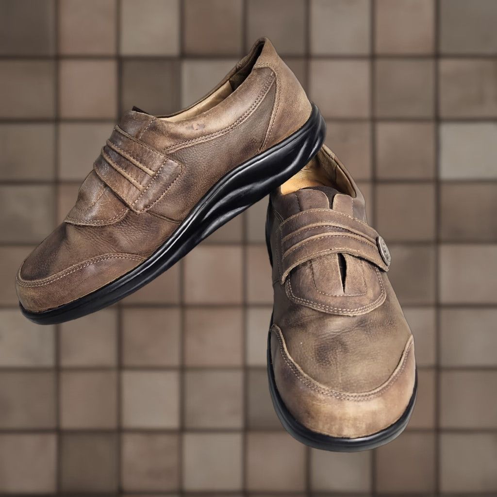 Vintage Finn Comfort Mens Tan Hook & Loop Closure Comfort Shoes-Size 9 Size US 9 / EU 42 - 1 Thumbnail