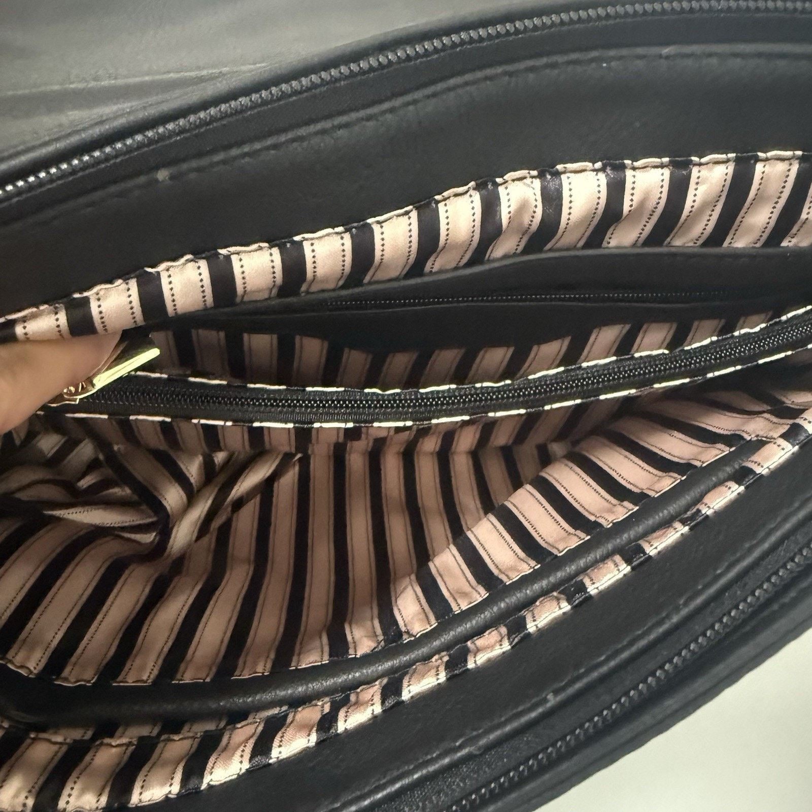 Other Cow Hair On Crossbody Purse Studded Biker Westerncore Size ONE SIZE - 6 Thumbnail