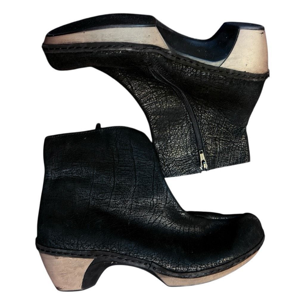 Birkenstock NAOT Boots NAOT Almeria Black Crackle Leather Ankle Boots Bo Size US 8 / IT 38 - 1 Thumbnail