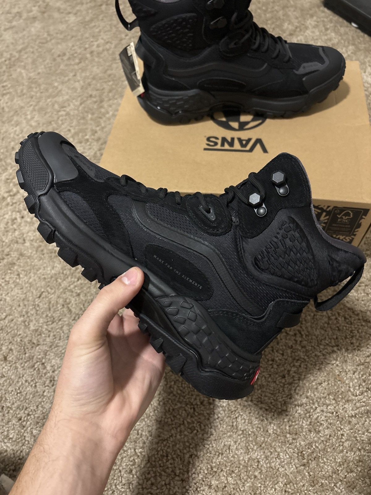 Vans Vans GORE-TEX Crestline Boots Size US 7 / EU 40 - 1 Thumbnail