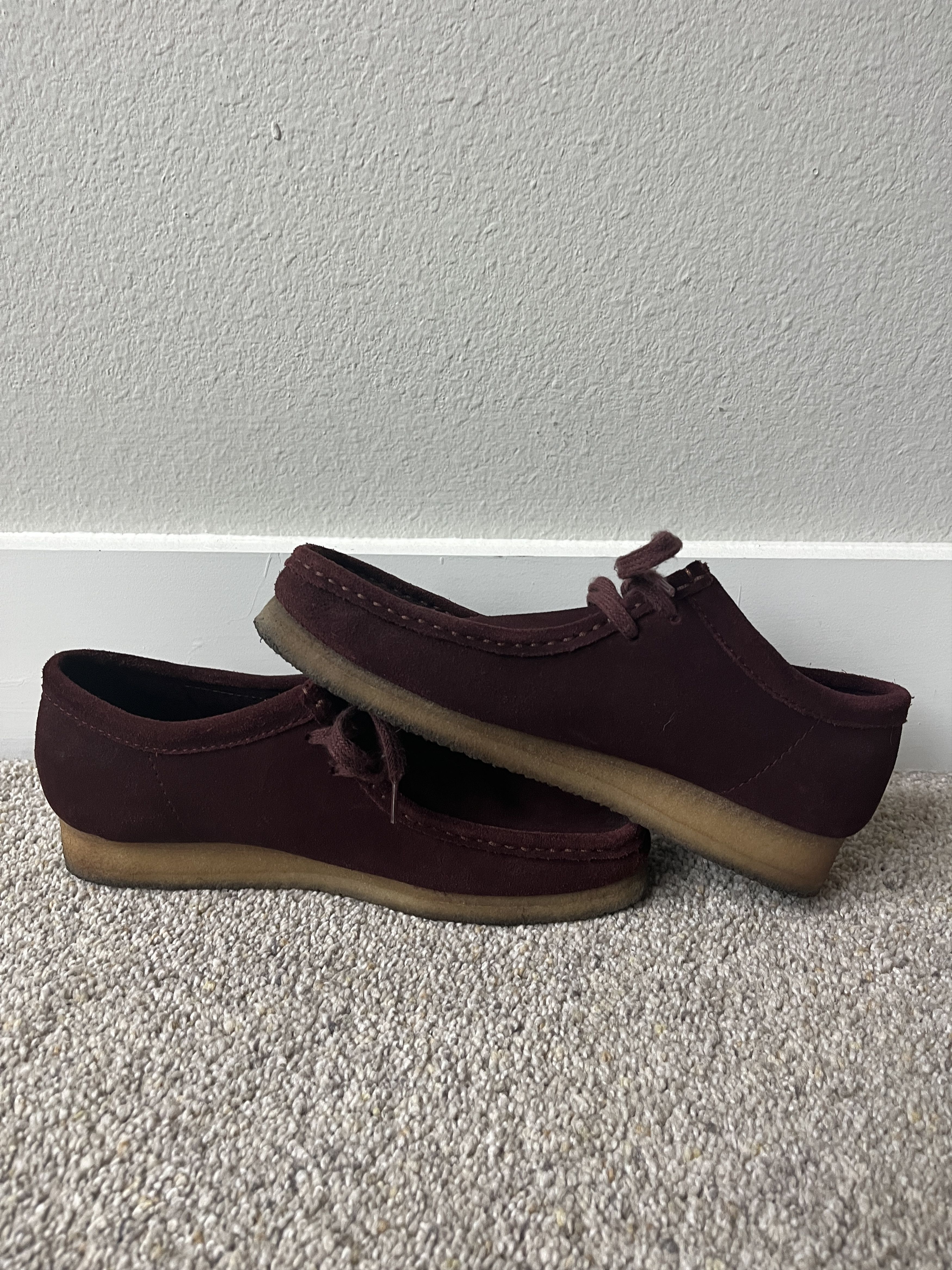 Clarks Clarks Wallabee Low Burgundy Plum Size US 8 / EU 41 - 2 Thumbnail