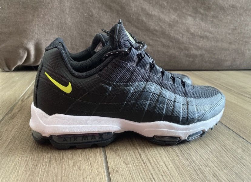 Nike Nike Air Max 95 Ultra Size US 9 / EU 42 - 4 Thumbnail