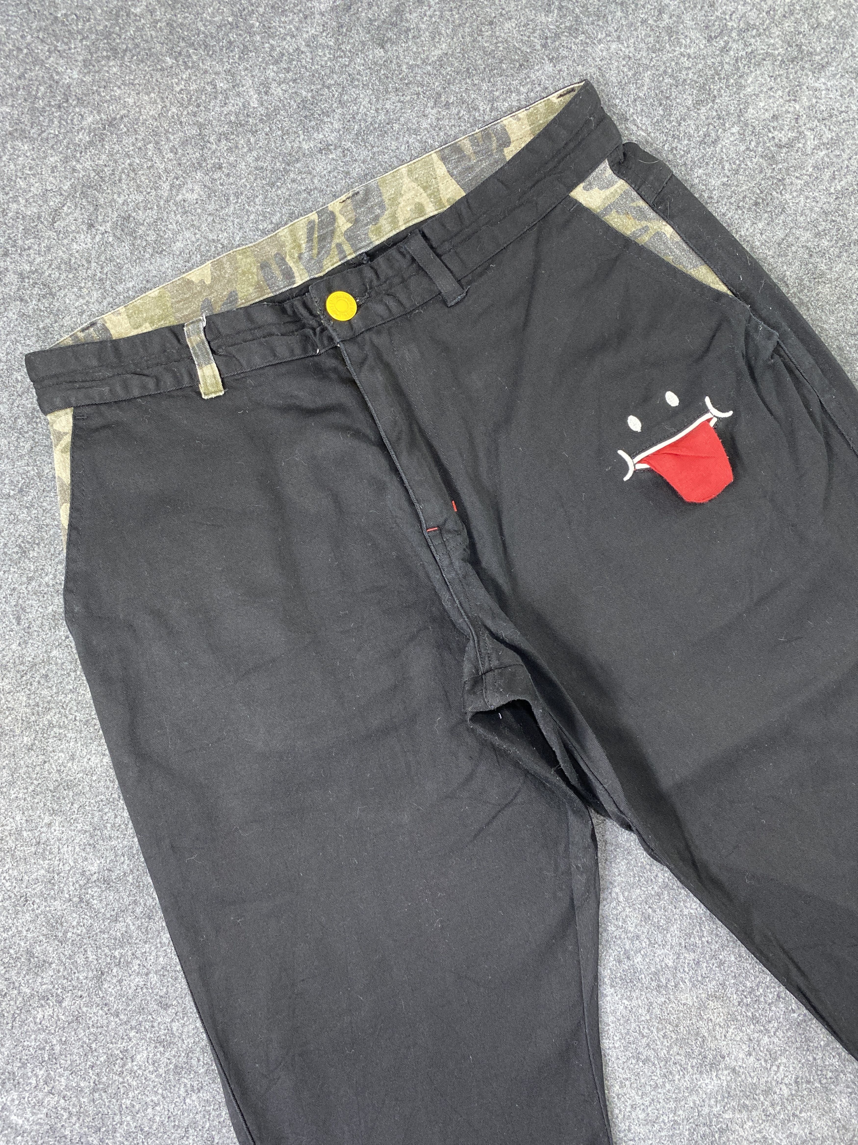 Japanese Brand UP! SMILE MADE IN SMILE 3D Tongue 3 Quarter Shorts -J1109 Size US 31 - 5 Thumbnail