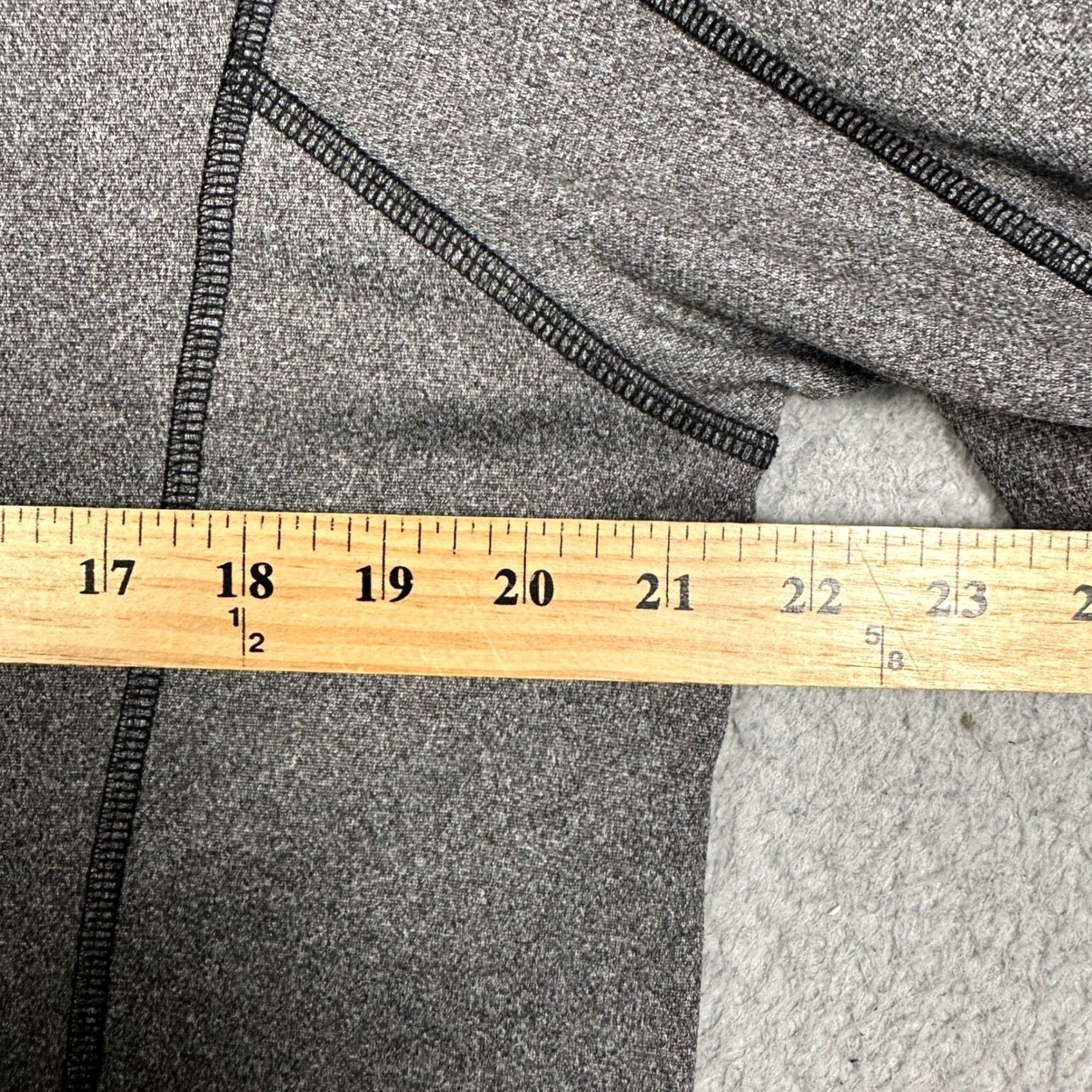 The North Face The North Face Sweatshirt Mens M Gray Quarter Zip Pullover Hiking Outdoor Collection Size US M / EU 48-50 / 2 - 6 Thumbnail
