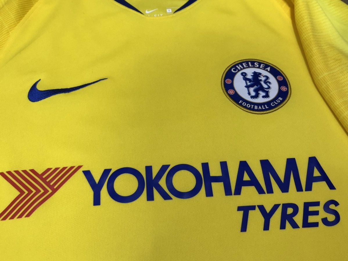 Nike chelsea 18/19 away shirt #18 Giroud Size US S / EU 44-46 / 1 - 5 Thumbnail