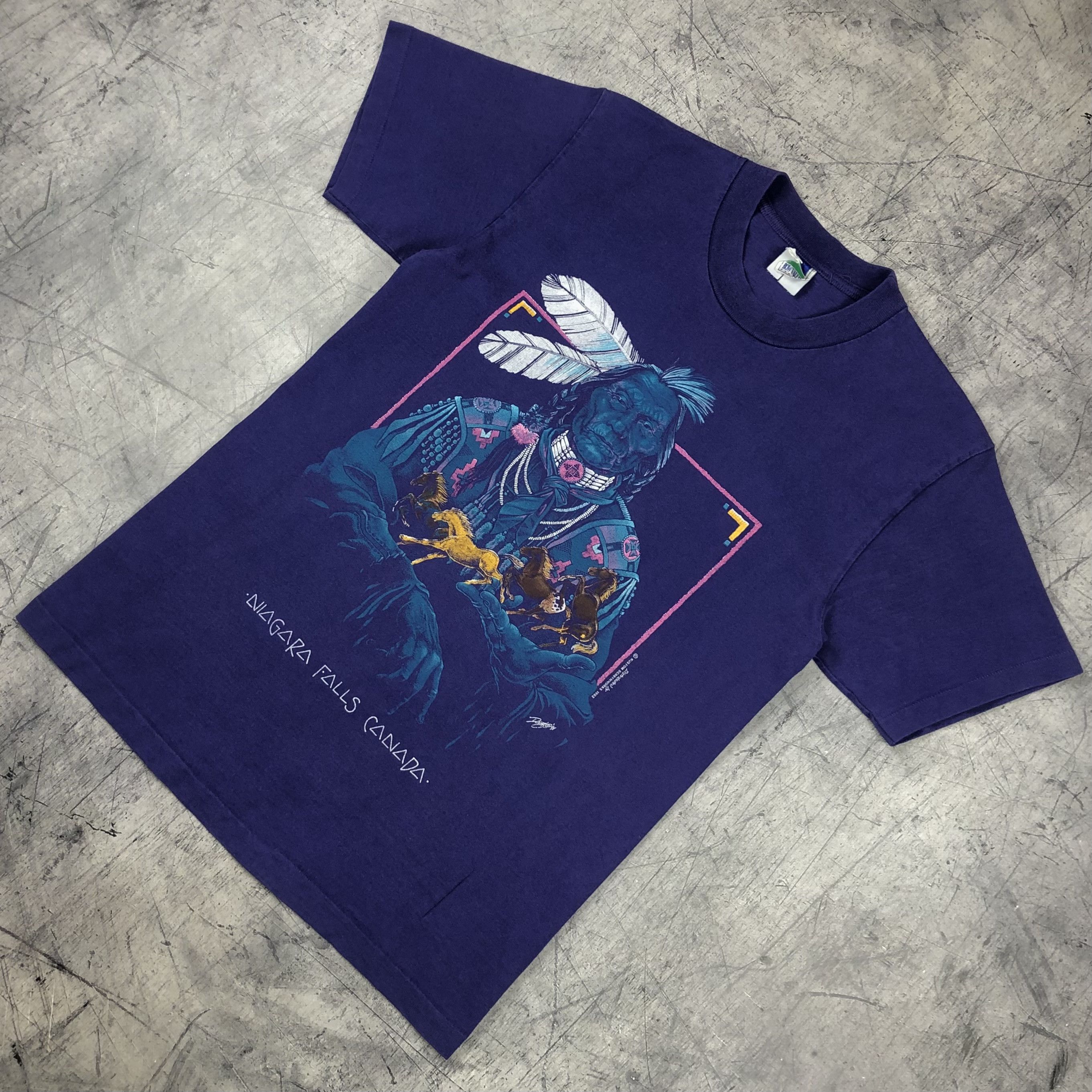 Vintage 1992 Native American Niagara Falls Canada Tee Size US M / EU 48-50 / 2 - 6 Thumbnail